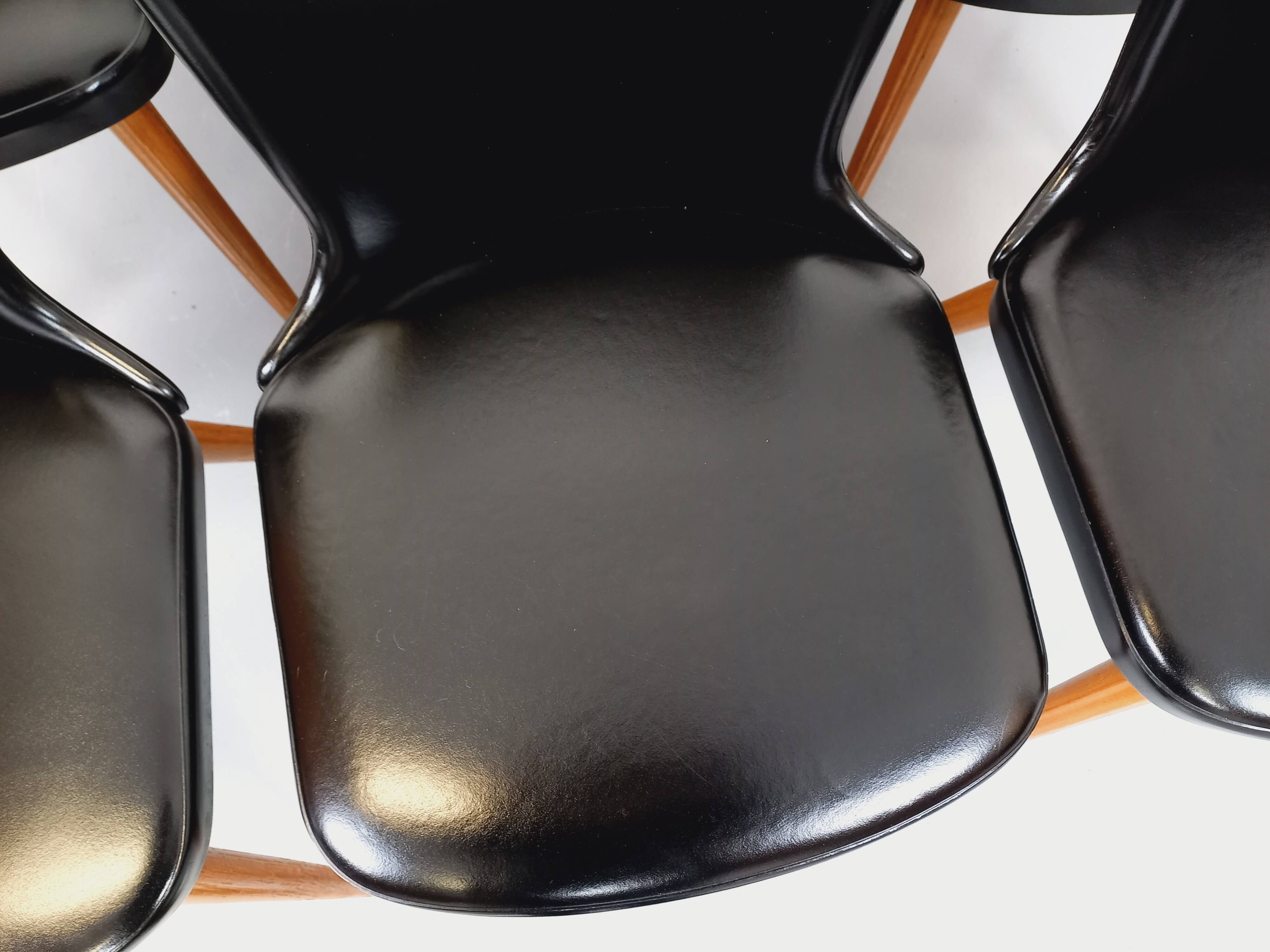 Set of 6 vintage Baumann Essor chairs in beech wood and skai