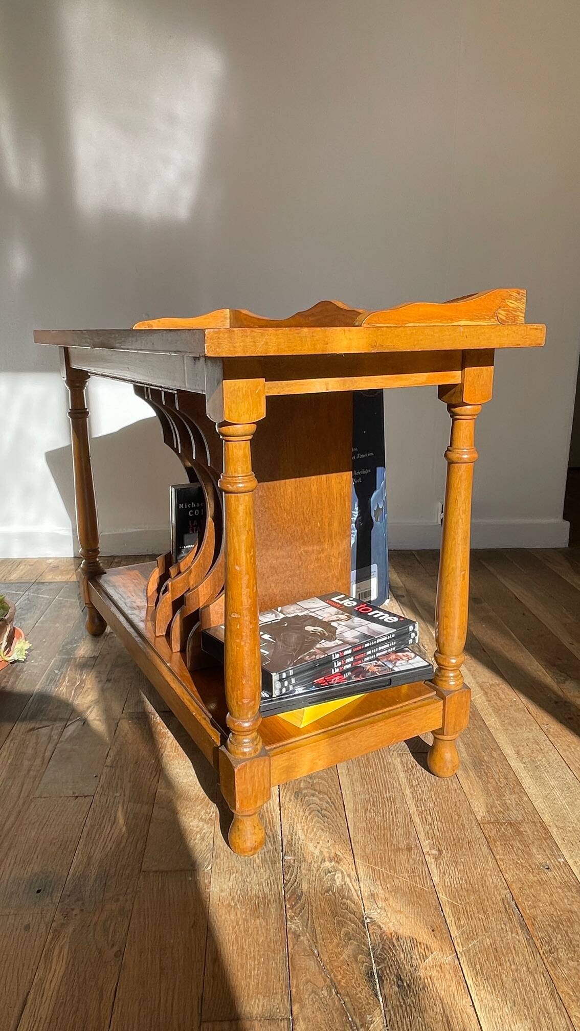 Meuble bas electrophone vintage