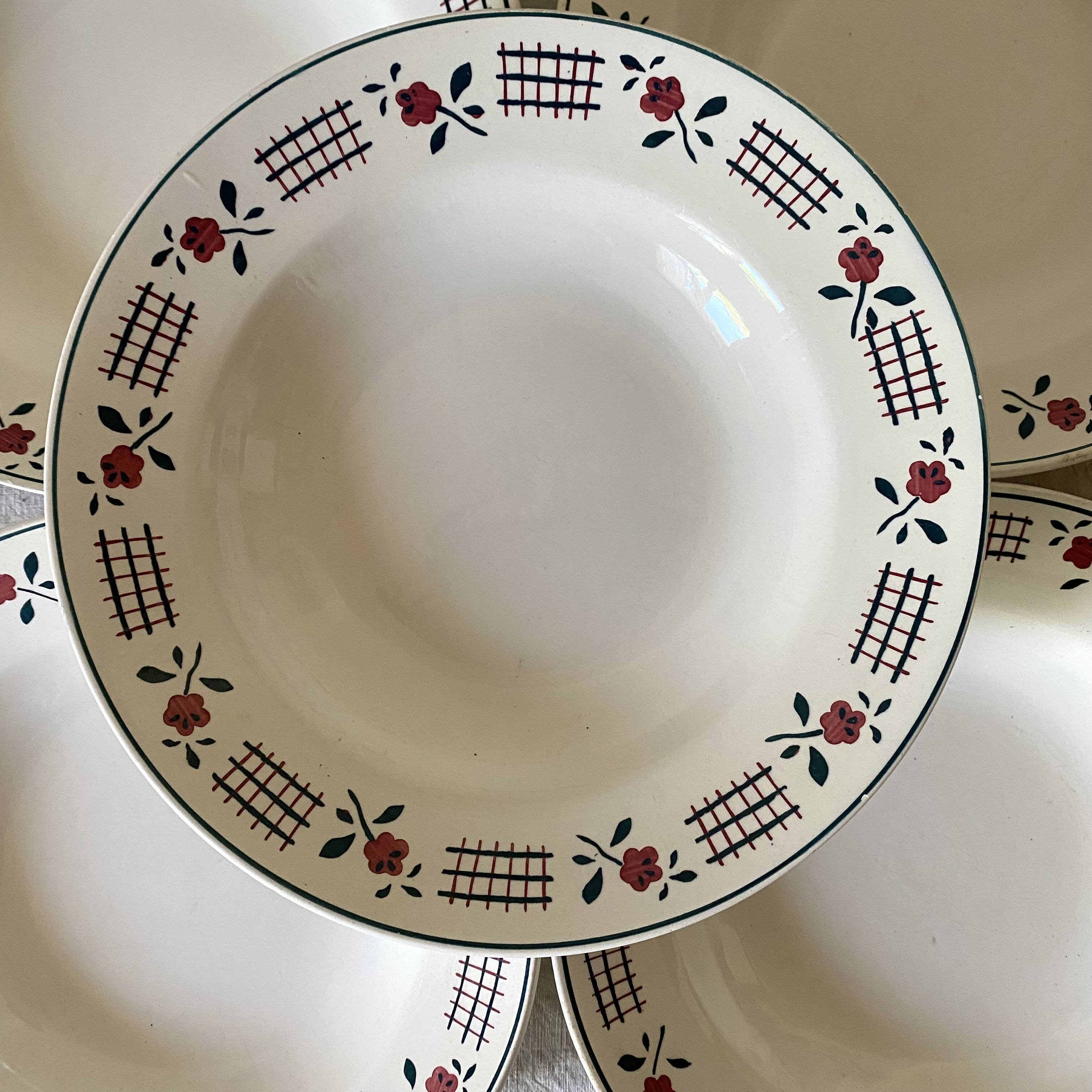 Niderviller earthenware soup plates, Loire model