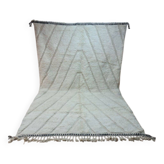 Tapis Berbère en Laine Écru à Motifs Chevrons 3x2 Style Bohème Intemporel