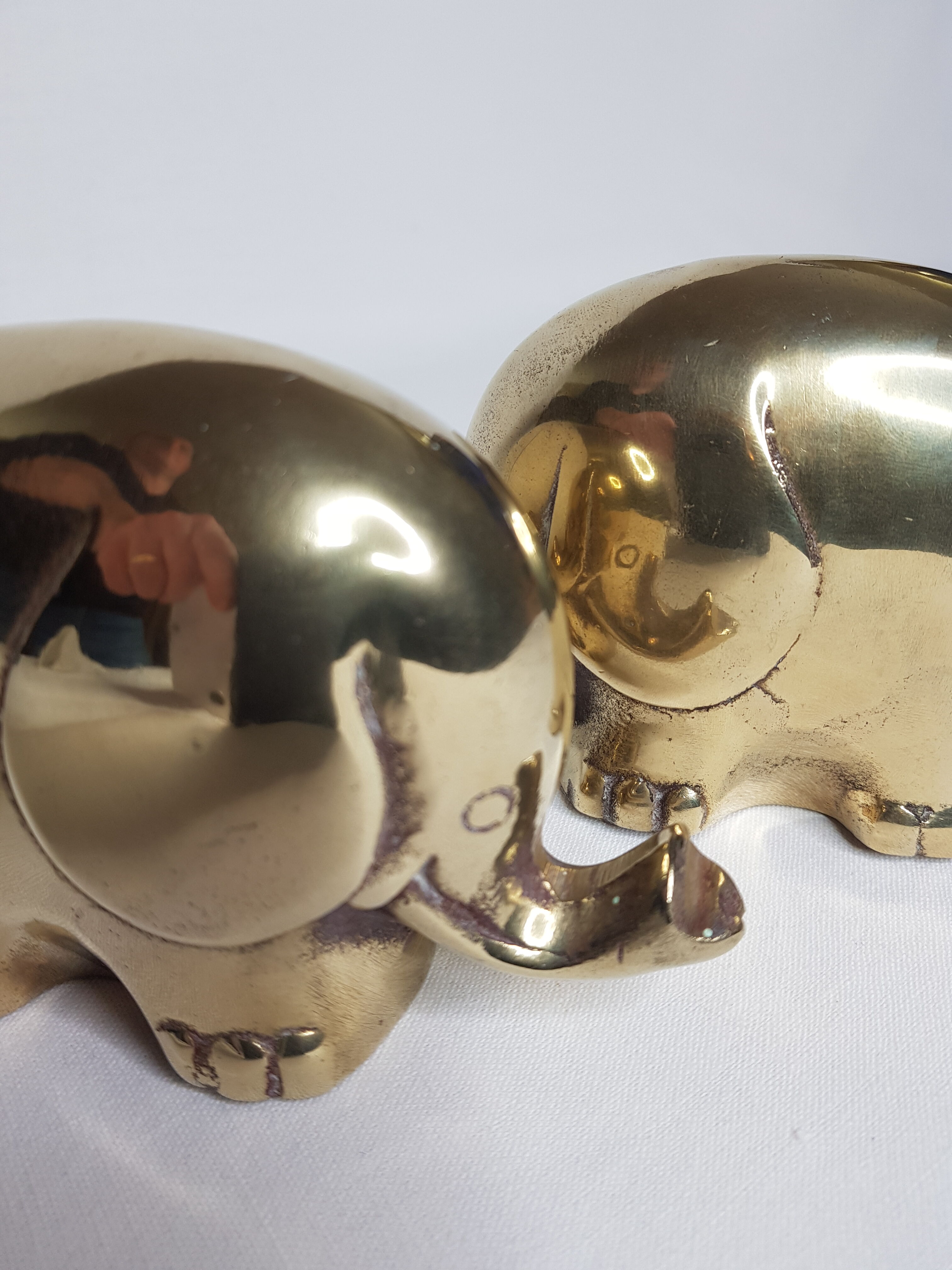 Pair of brass elephant design Massiv Messing