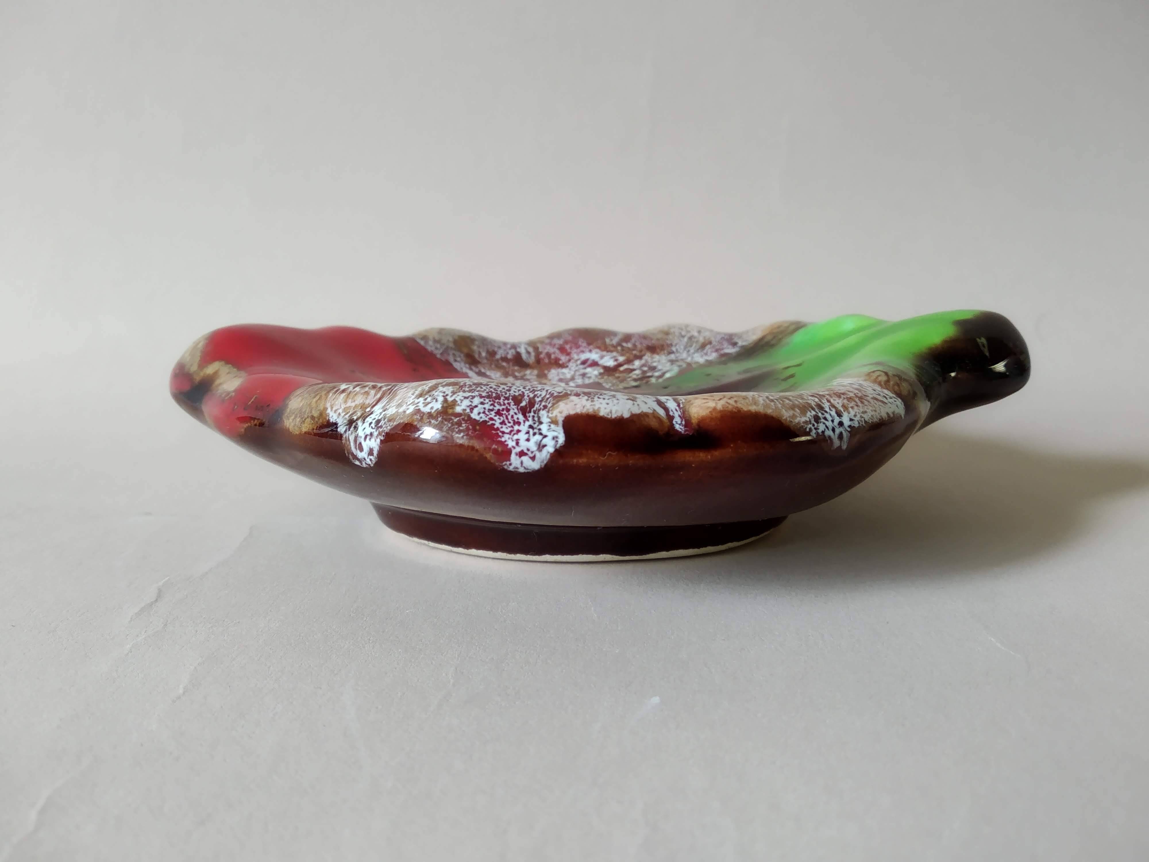 Vallauris vintage leaf ashtray bowl empty pocket