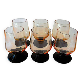 Set of six ribbed art-deco glasses, for sherry, port or commandaria, in smoked salmon glass;