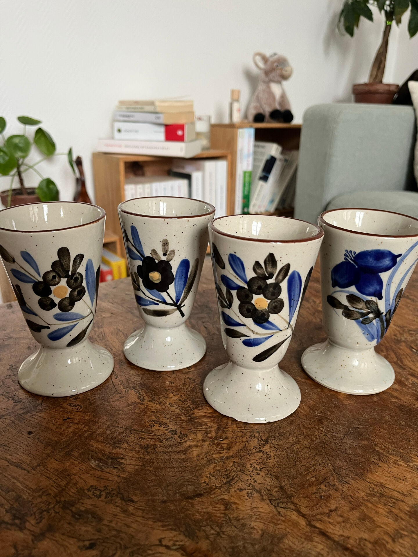 4 mazagrans décor floral