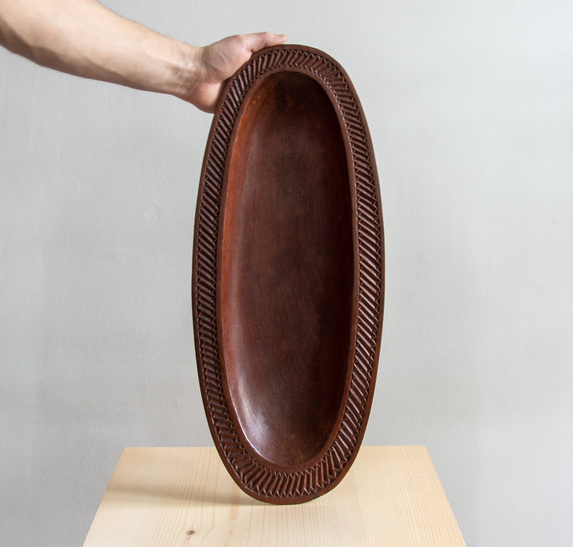 Large popular art dish