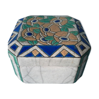 Octagonal candy fine majolica and enamels of Longwy