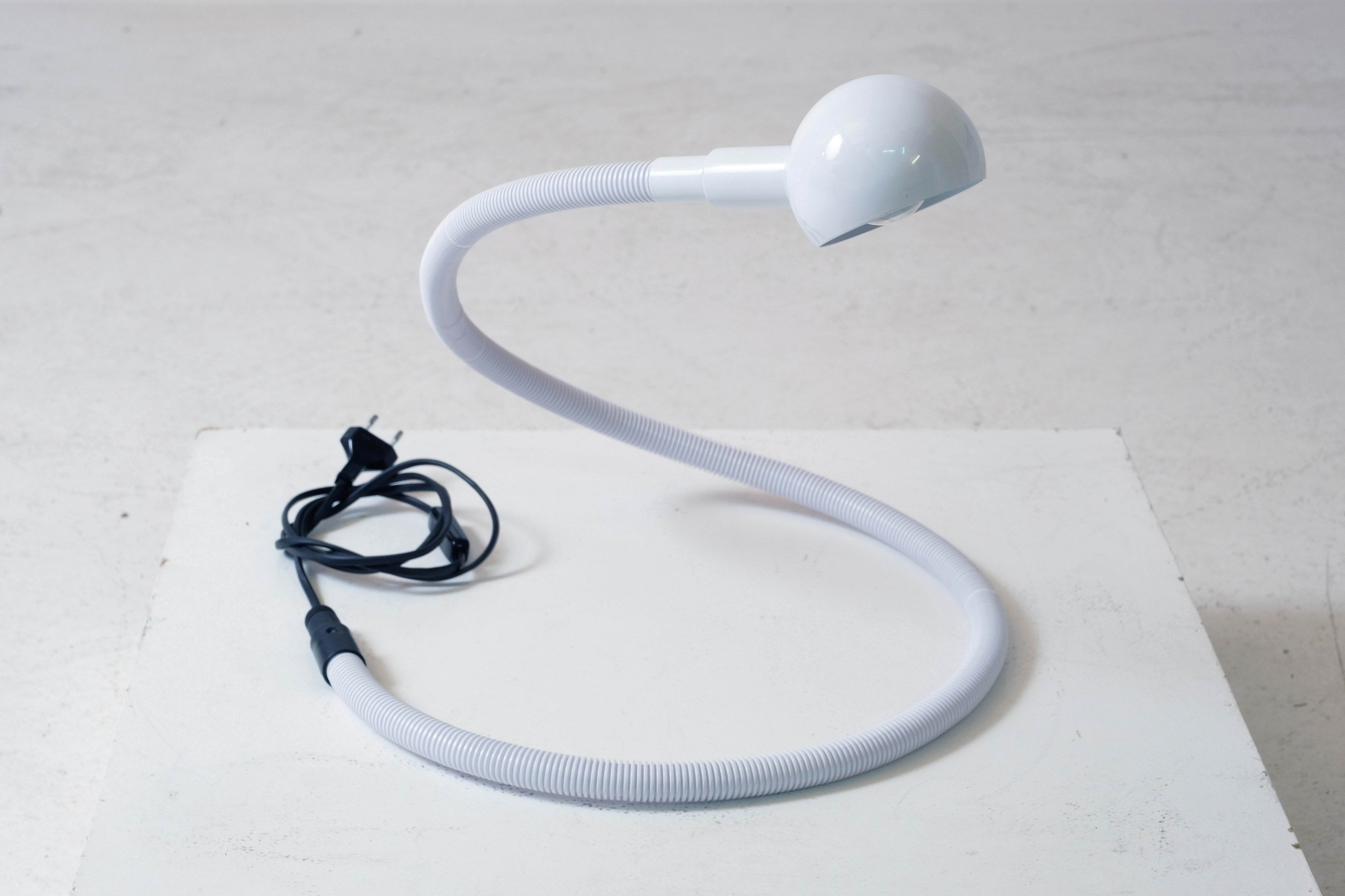 Hebi Desk Lamp by Isao Hosoe for Valenti Luce
