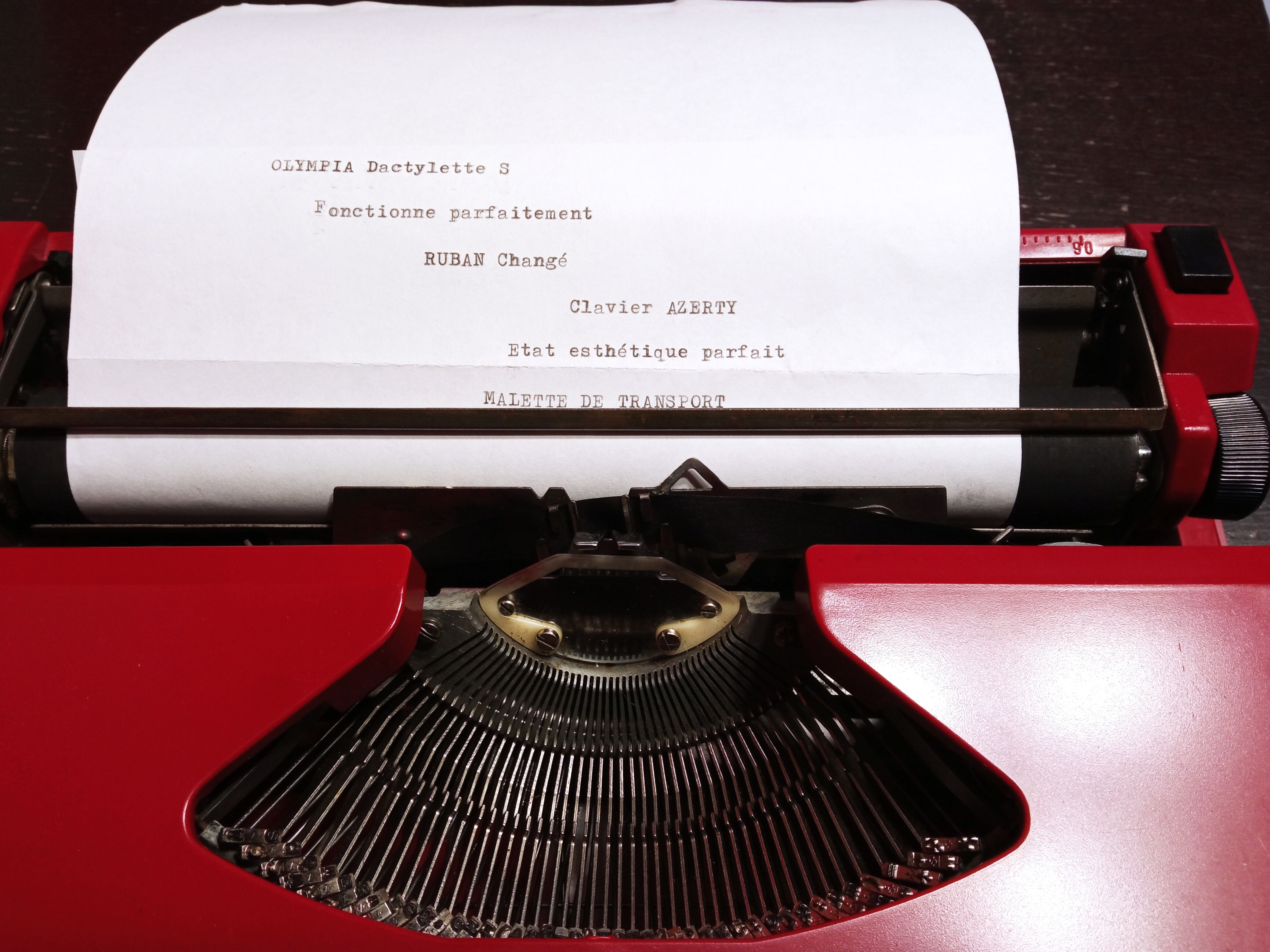 Typewriter OLYMPIA Dactylette S Plum Color