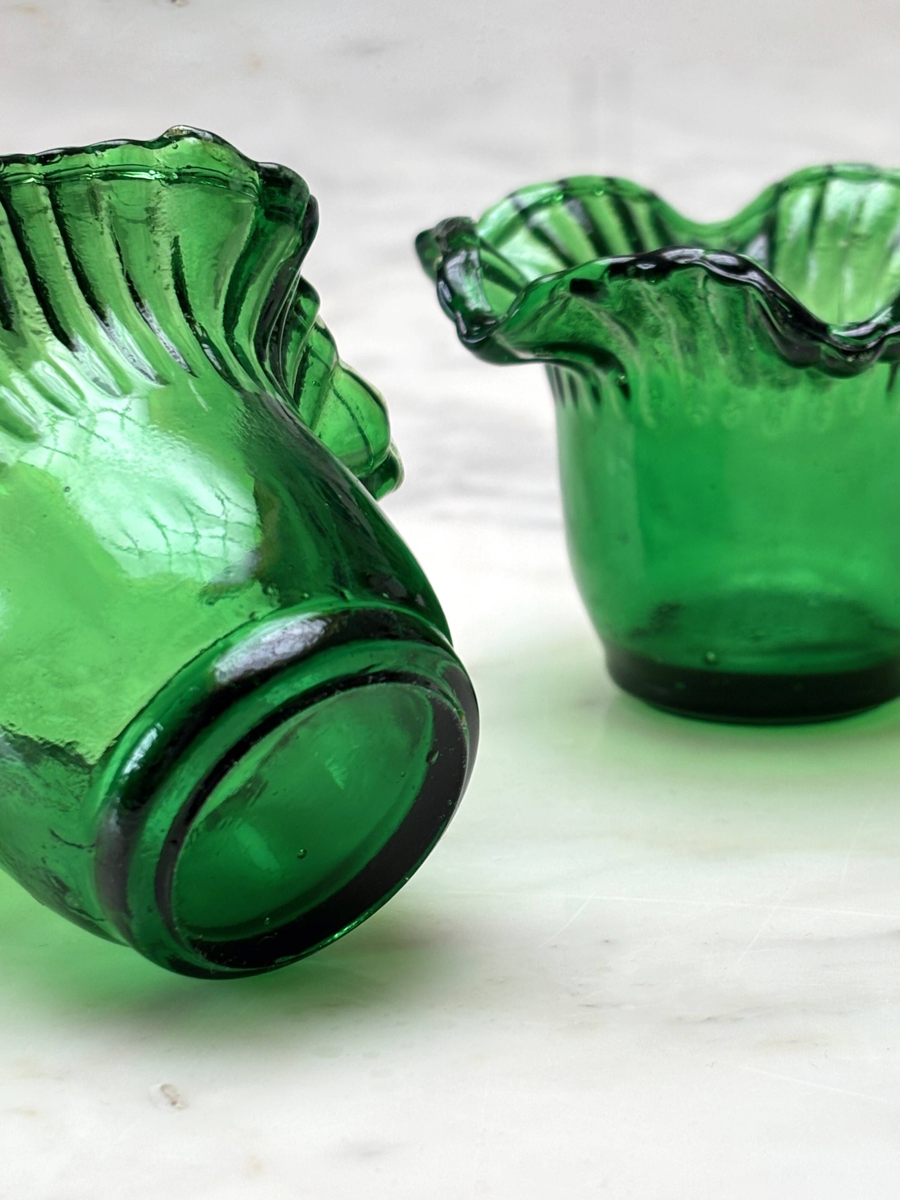Pair of Green Blown Glass Candle Holders – Corolla Shape