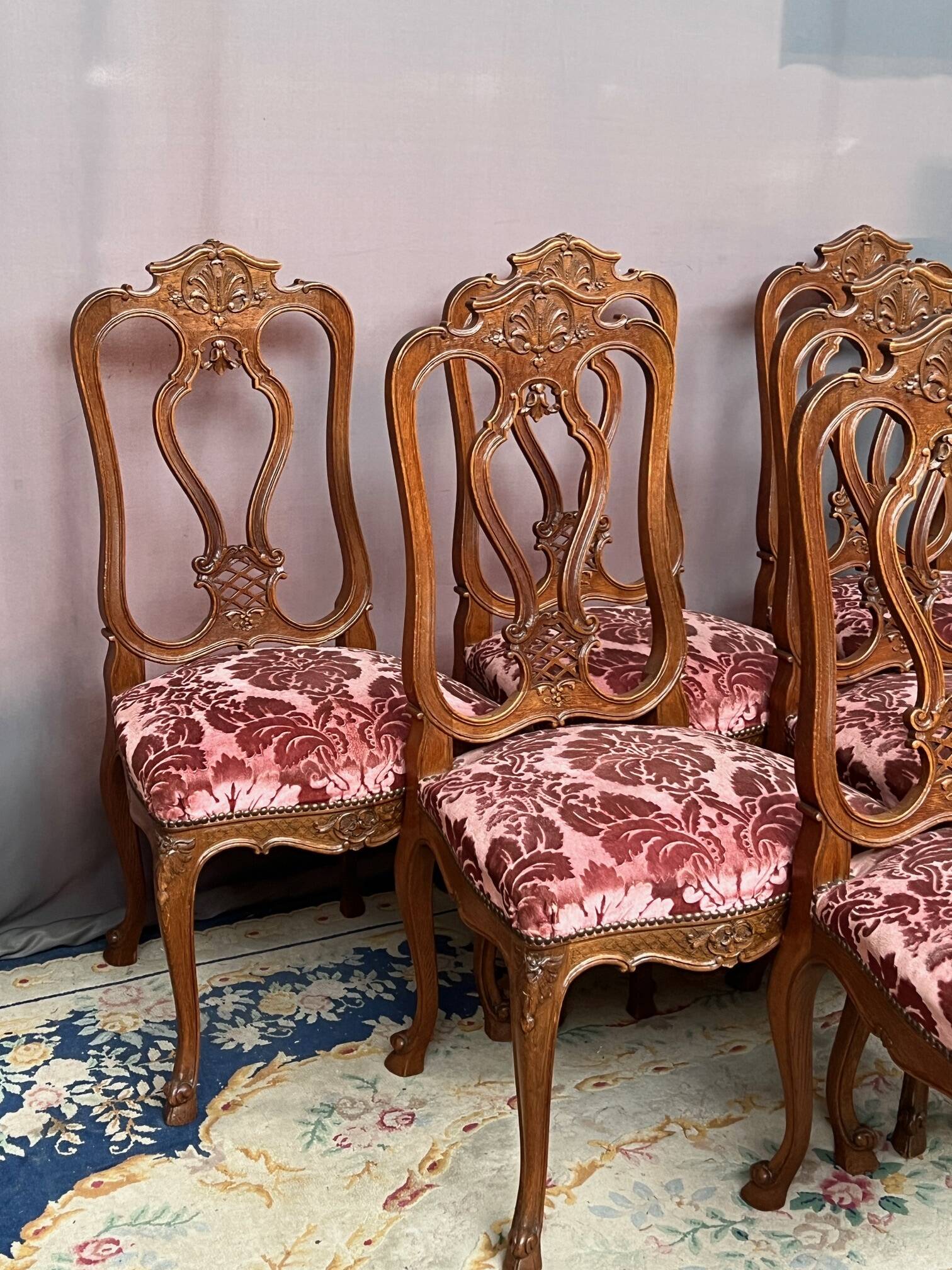 Ensemble de 6 chaises de style Régence.