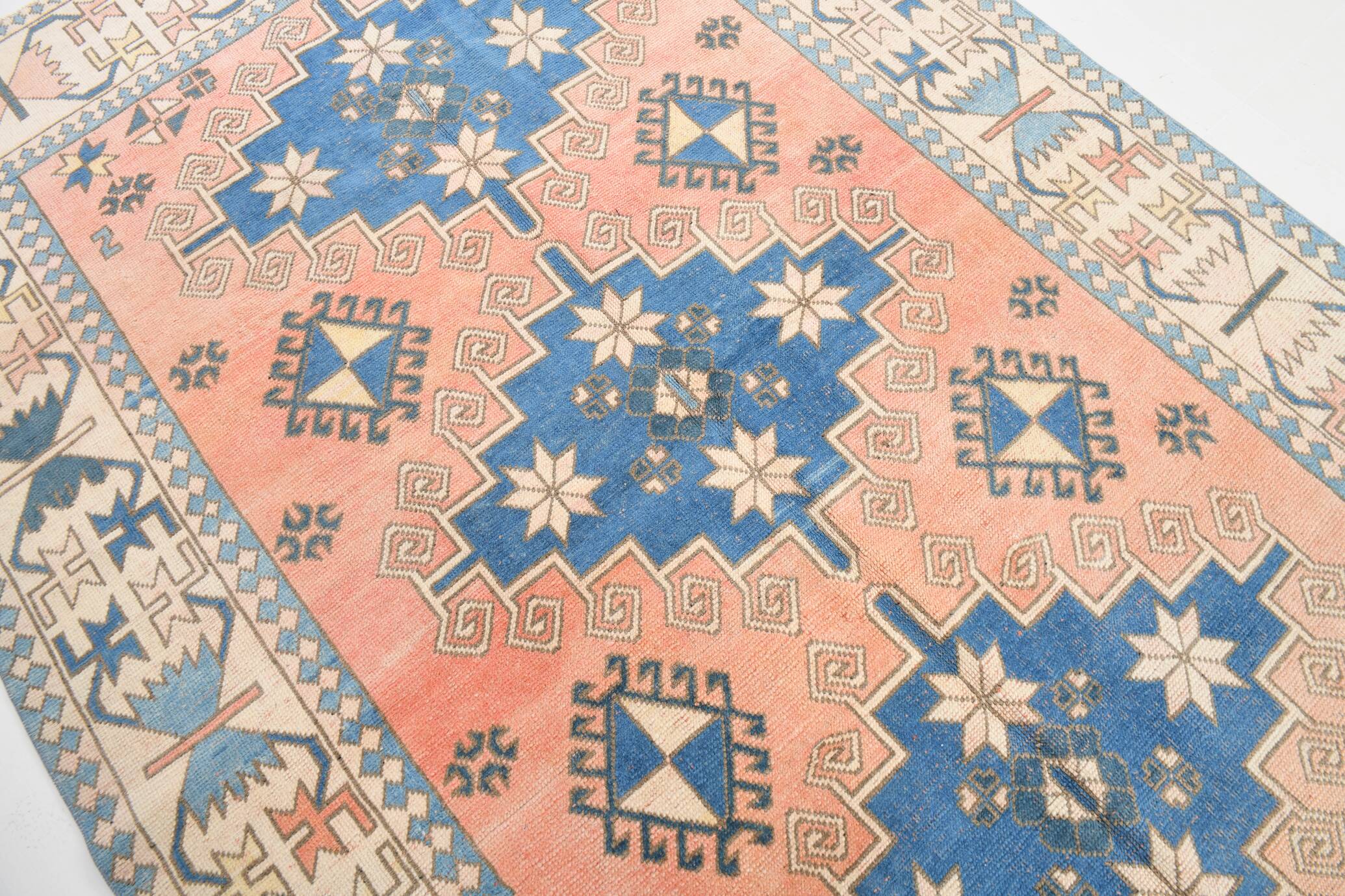 6x10 Salmon & Blue Comtemporary Vintage Rug, 194x297Cm