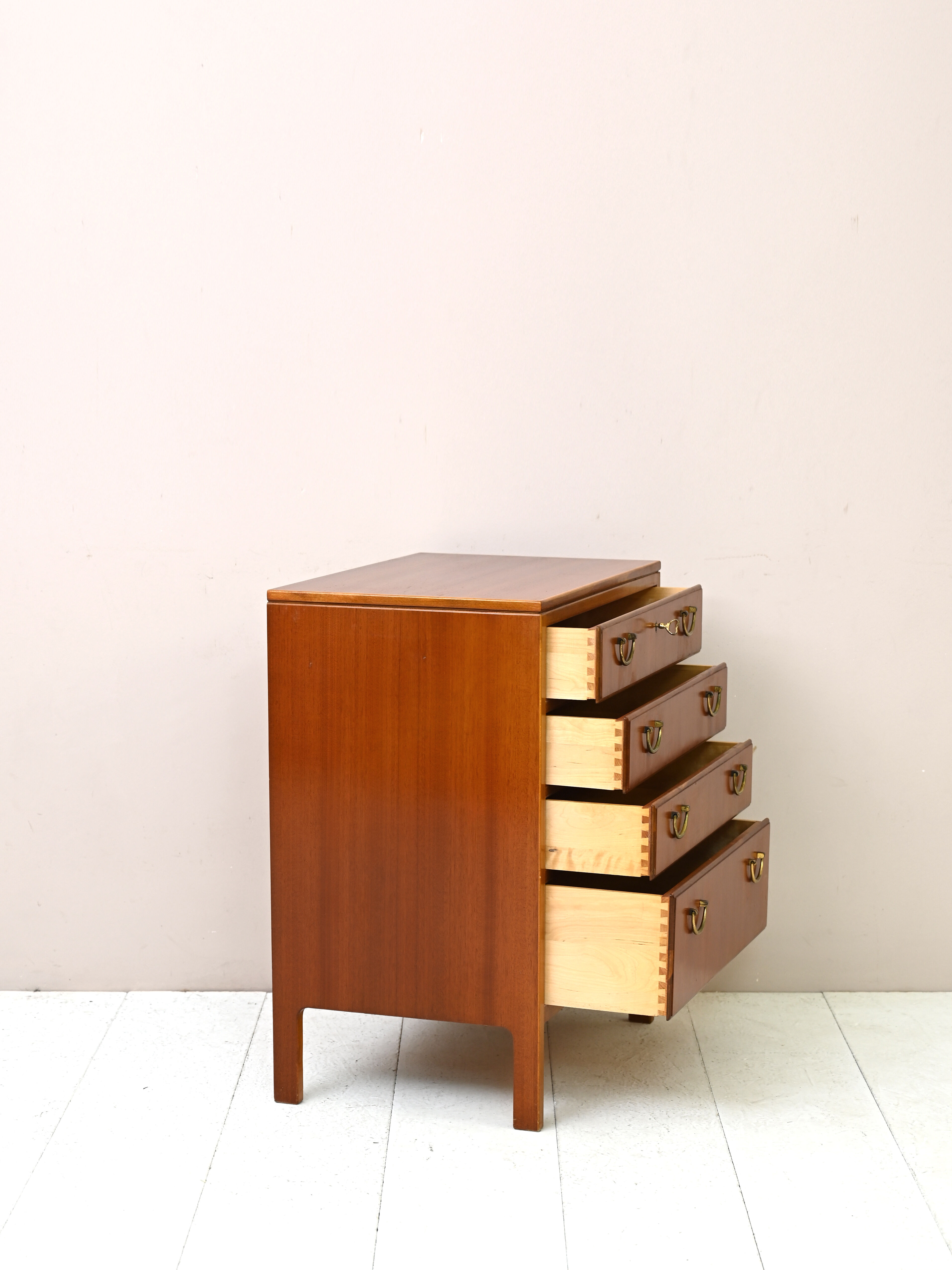 Commode vintage conçue par David Rosén