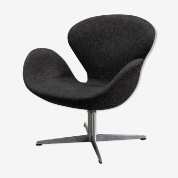 Arne Jacobsen armchair "the swan" Fritz Hansen