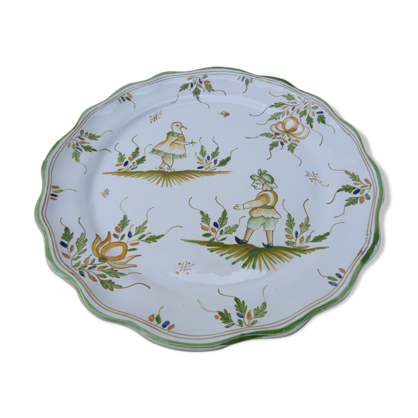 Assiette à décor de grotesque