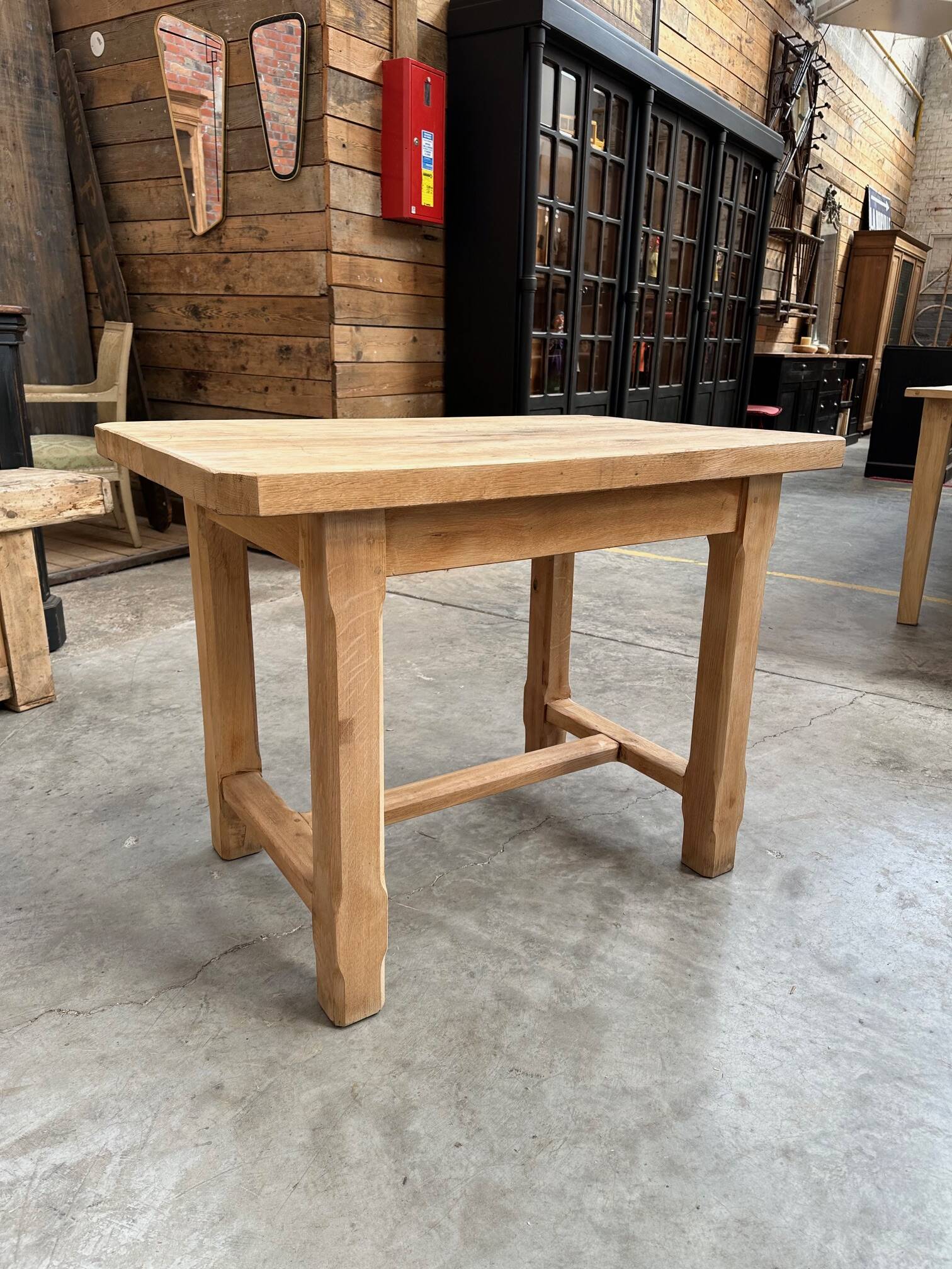 Oak Country Table