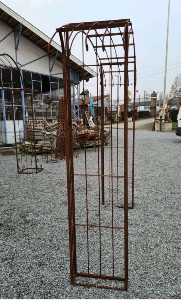 Arche de jardin en fer forgé