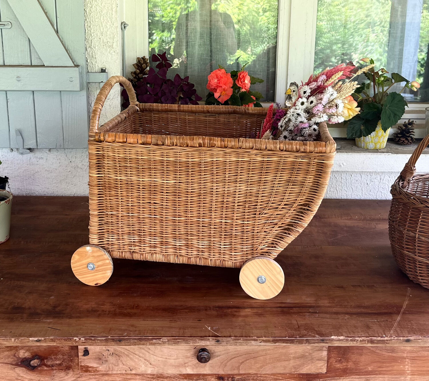 Rattan trolley/stroller