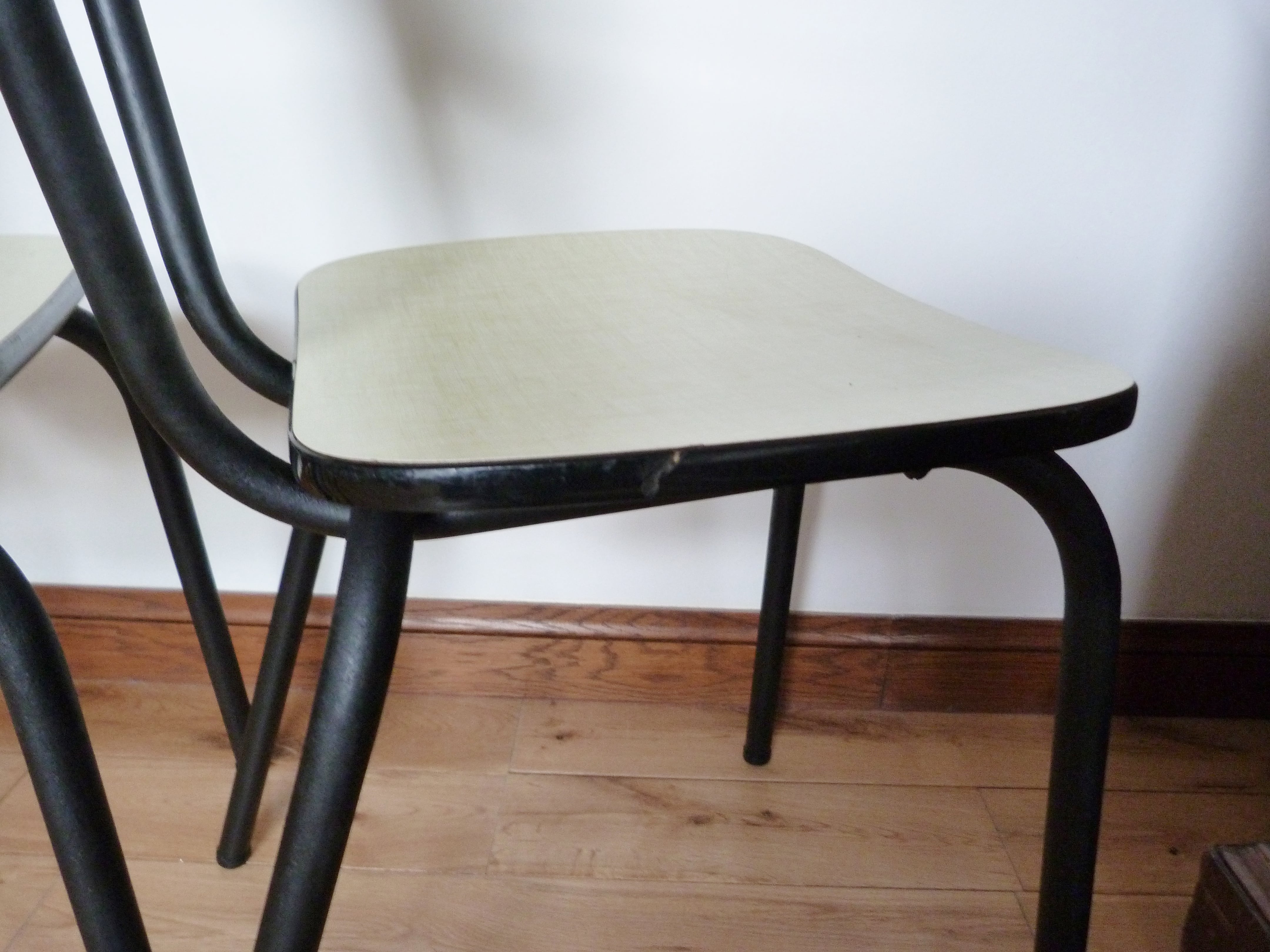 Suite de 4 chaises, années 60/70
