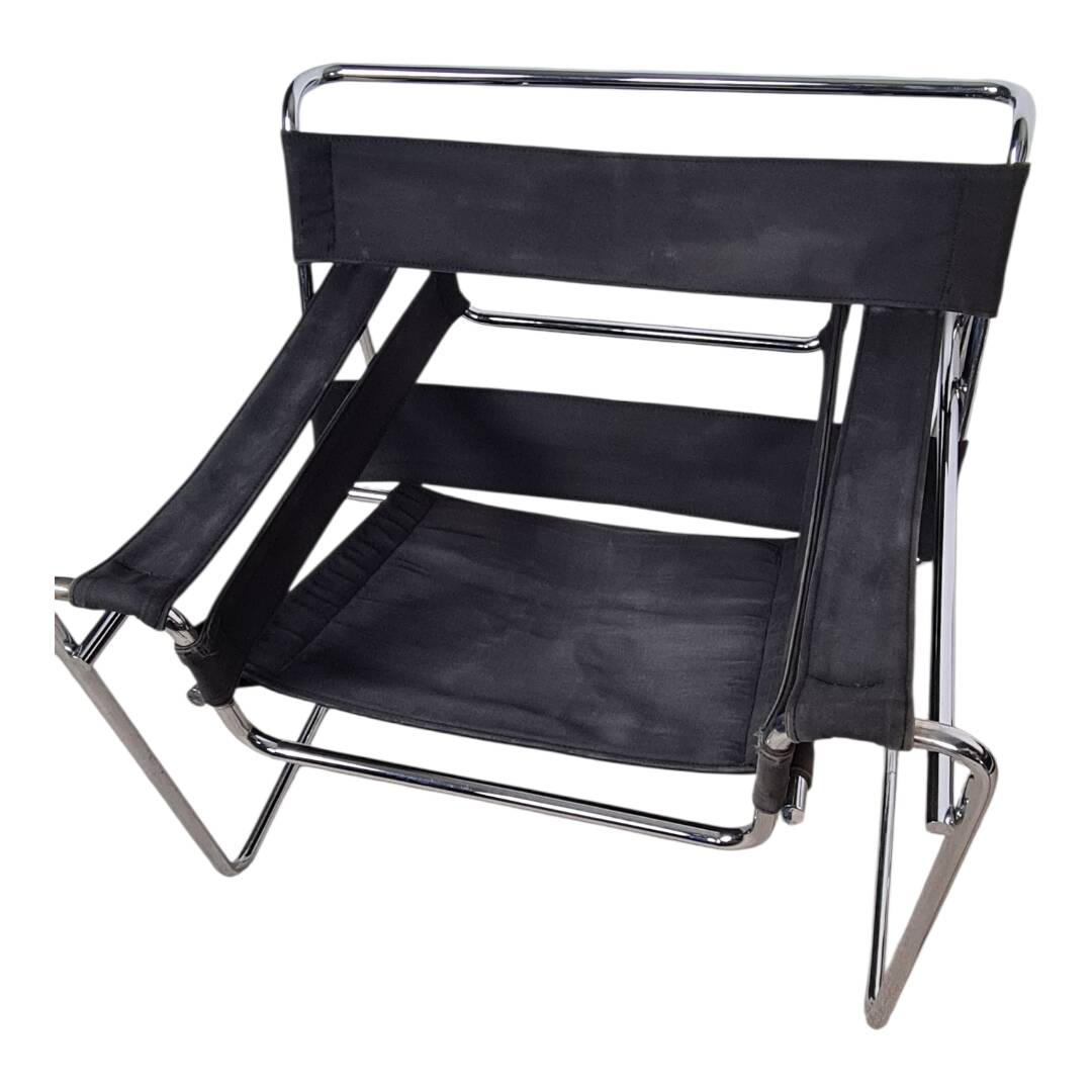 Pair of "Wassily" armchairs _ Vintage Edition