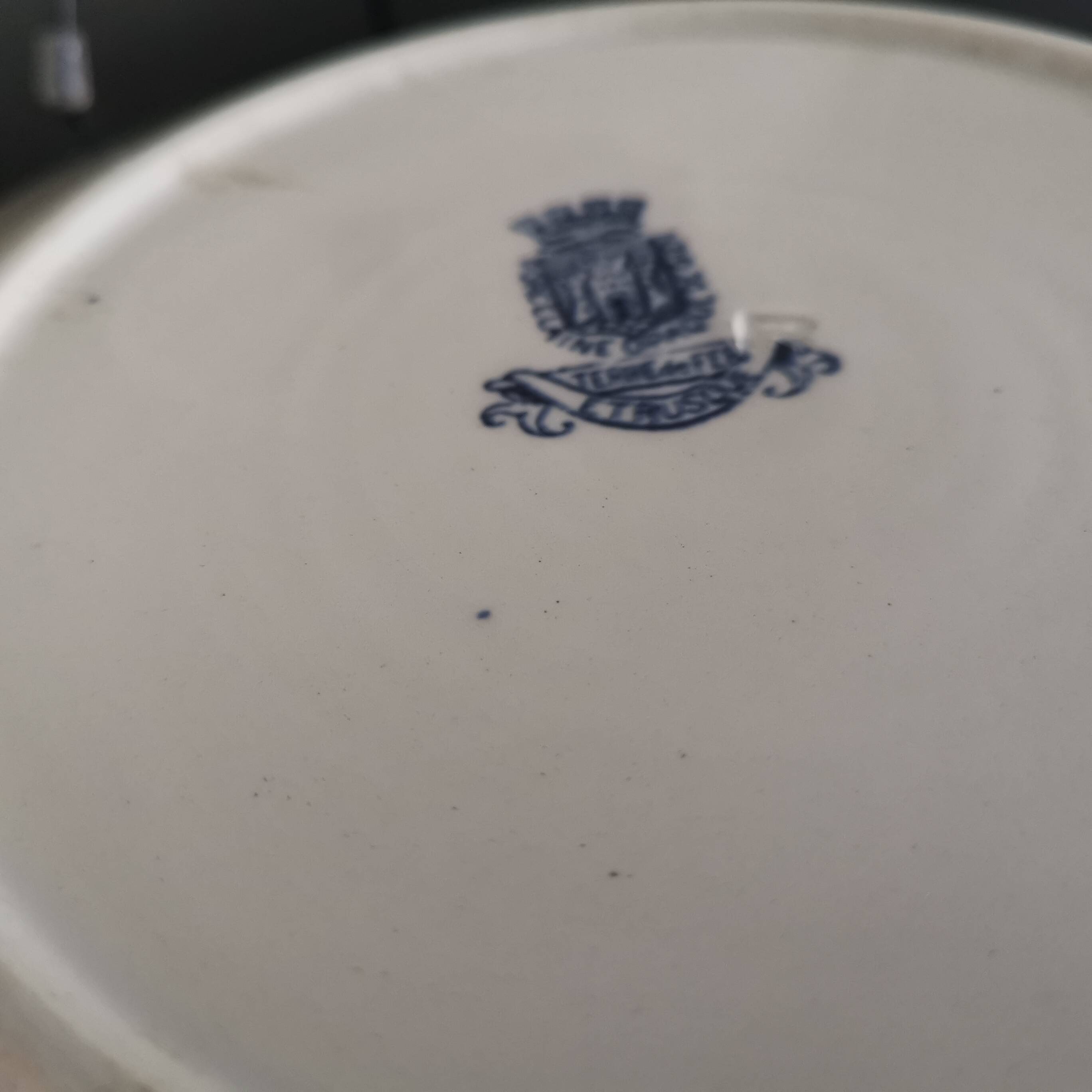 Old "Etruscan" flat plates in opaque porcelain from Gien Terre de Fer