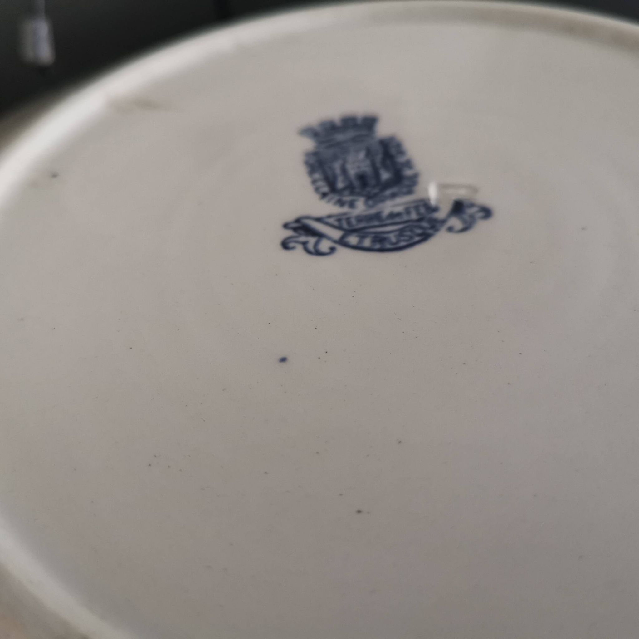 Old "Etruscan" flat plates in opaque porcelain from Gien Terre de Fer