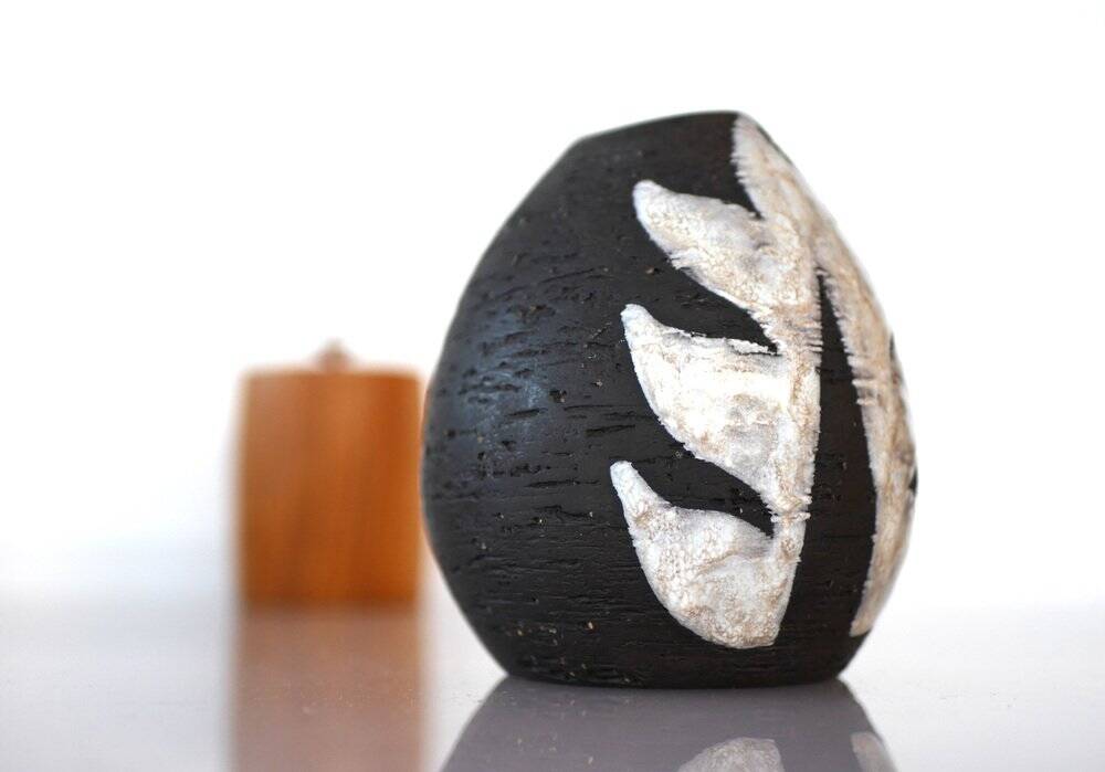 Vintage Danish pottery vase with graphic monochrome design and glazing from Helge Österberg