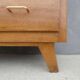commode vintage en bois pieds compas