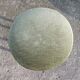 Tabouret repose-pieds en velours vert amande