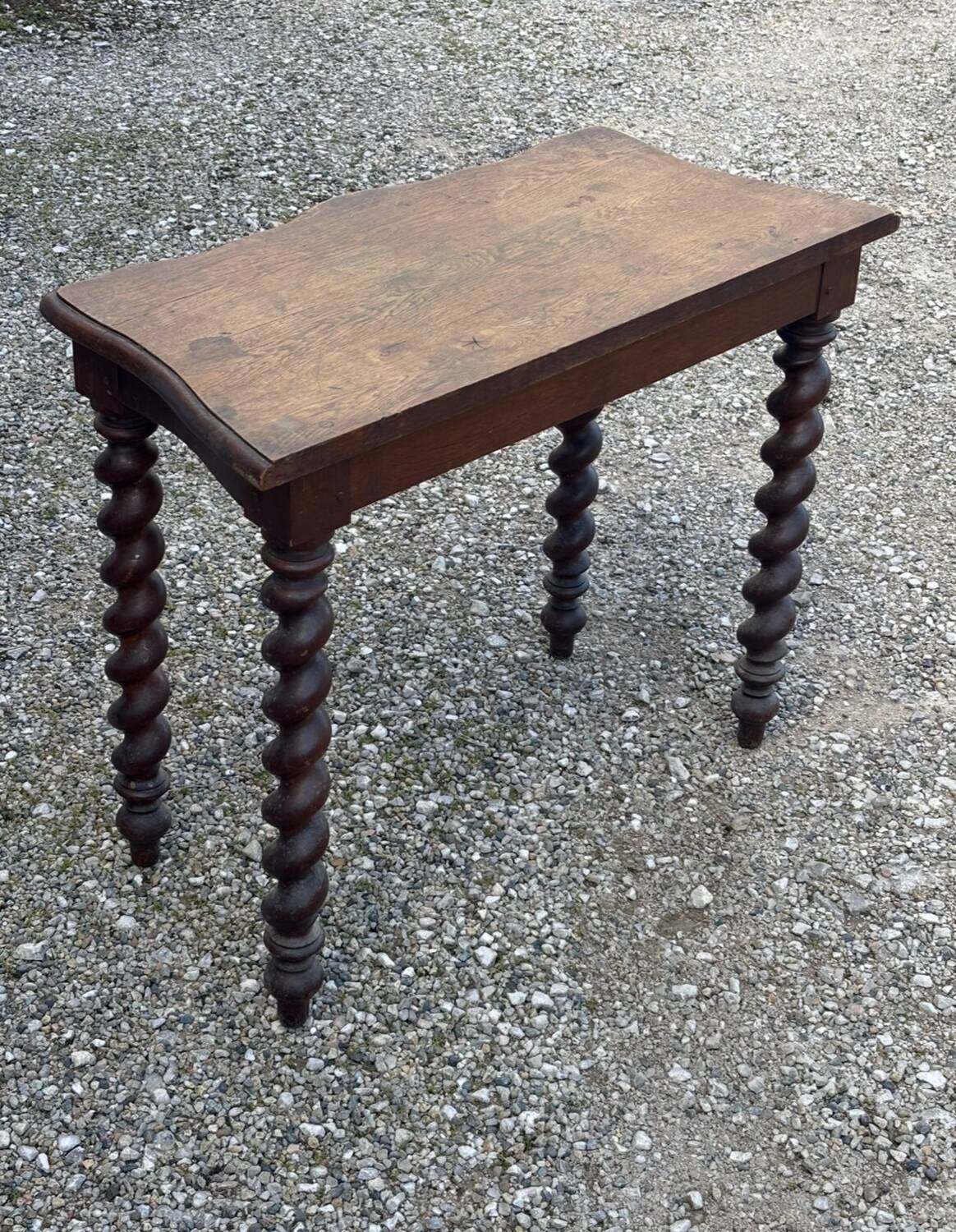 Console in carved solid oak with twisted turned legs, 1890