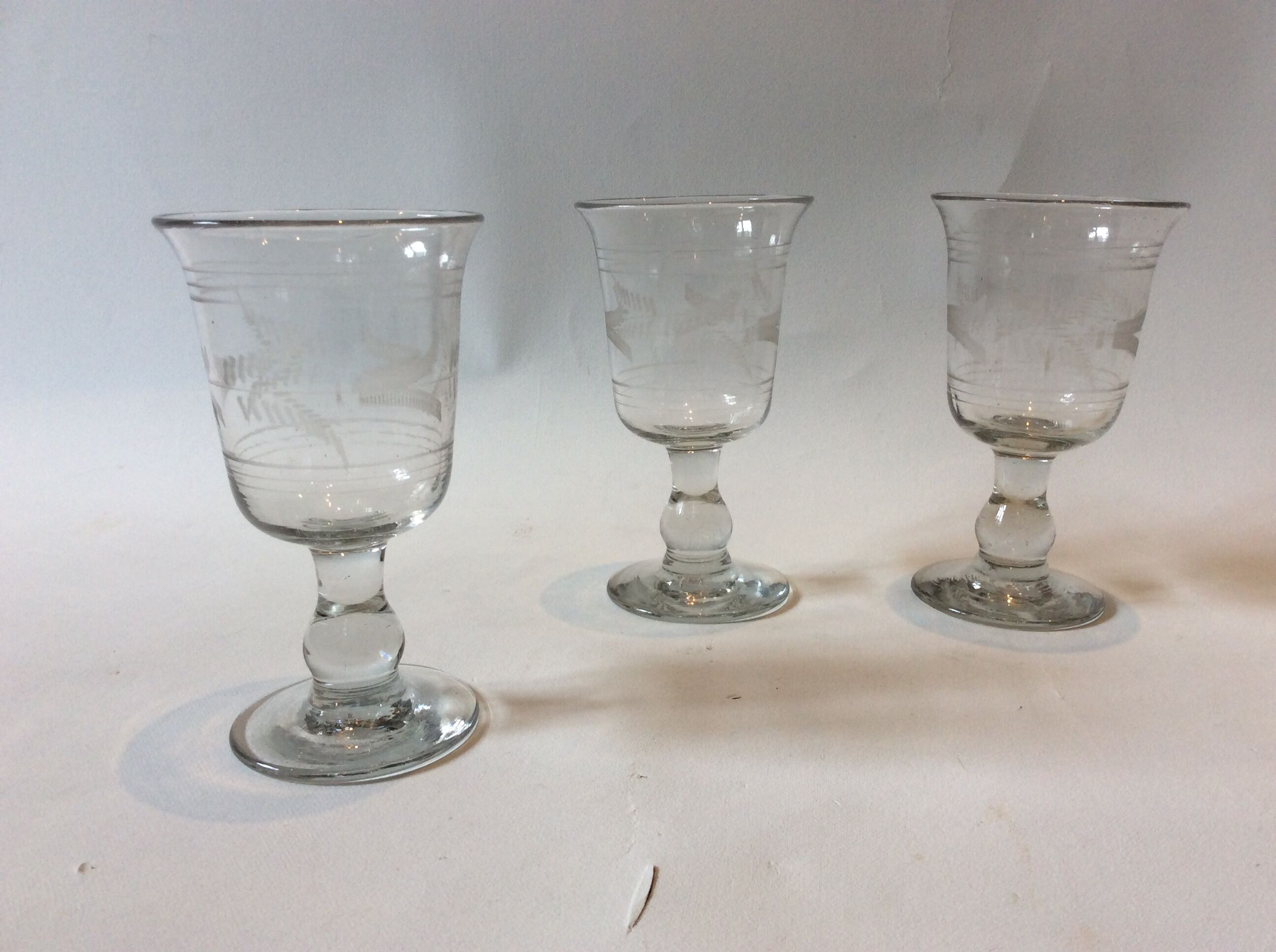 Set de 6 verres gravés soufflés