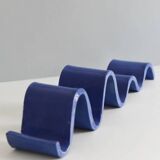 Cobalt blue wave pocket emptier