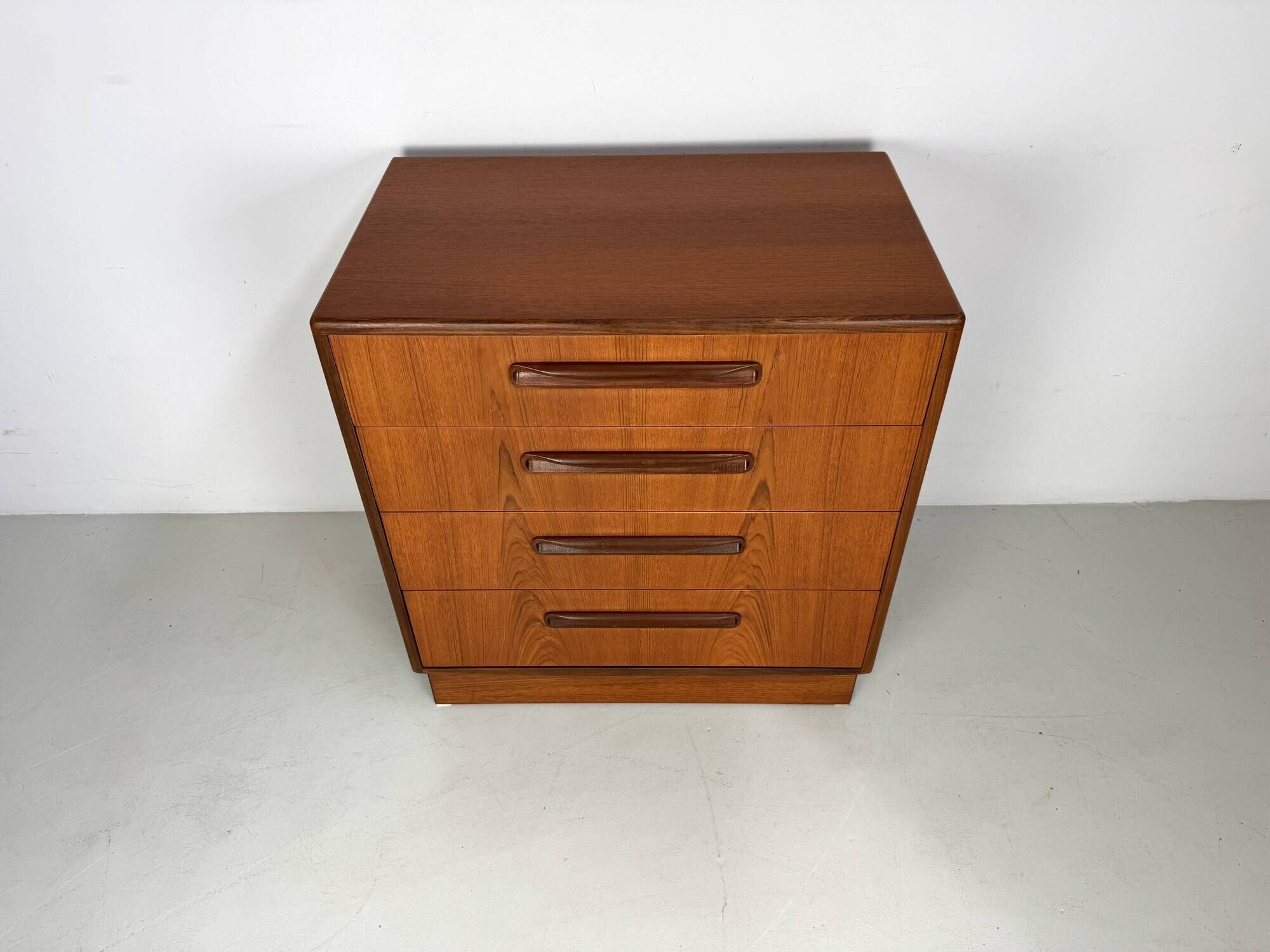 Vintage "Fresco" chest of drawers by G-Plan design V.Wilkins from the 1960s