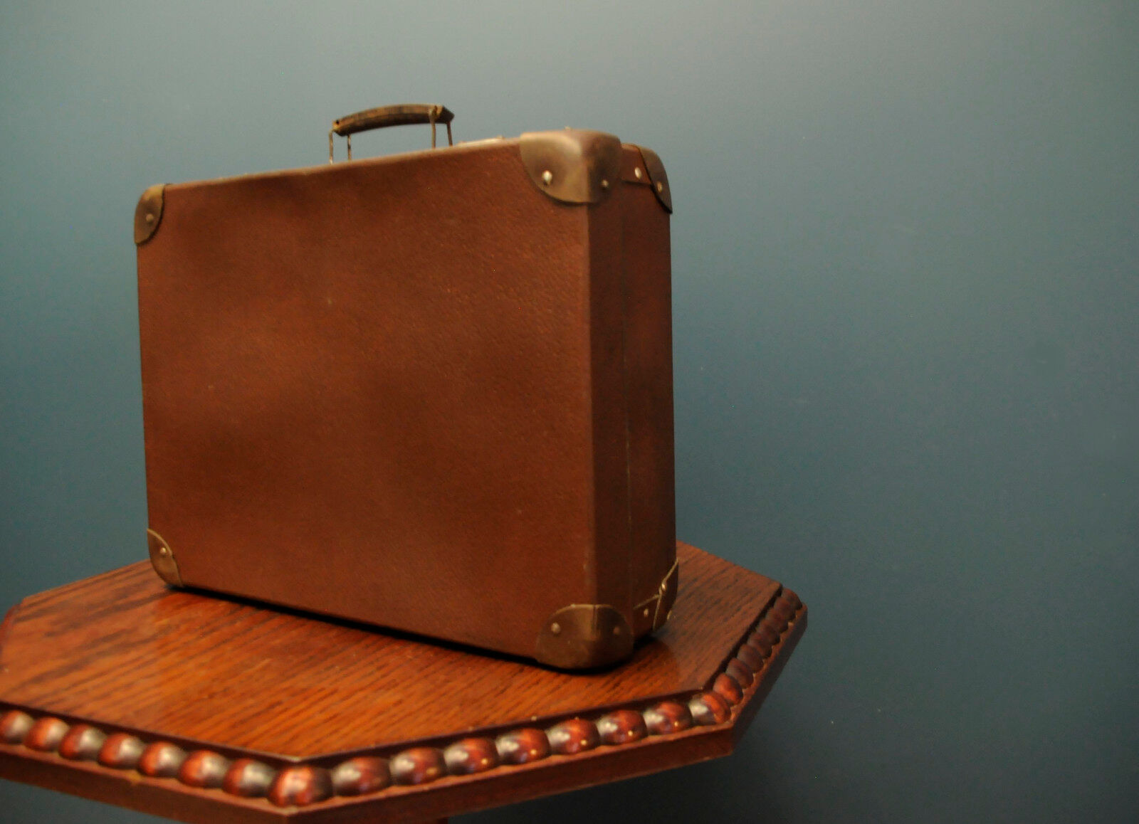 Retro suitcase 60s 70s vintage