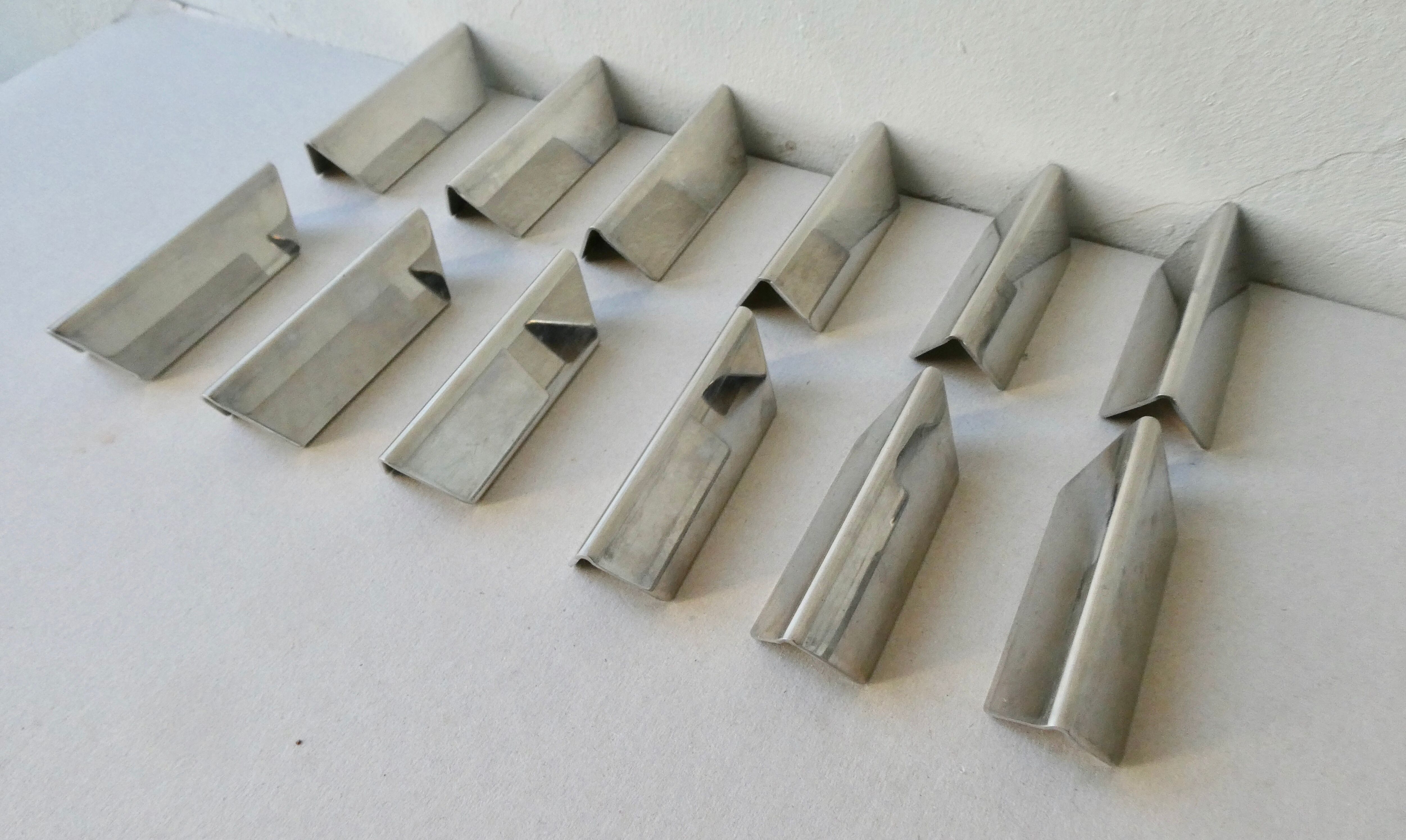 12 chrome metal knife holders