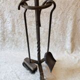 Ensemble chenets et serviteur cheminée fer forgé et bronze