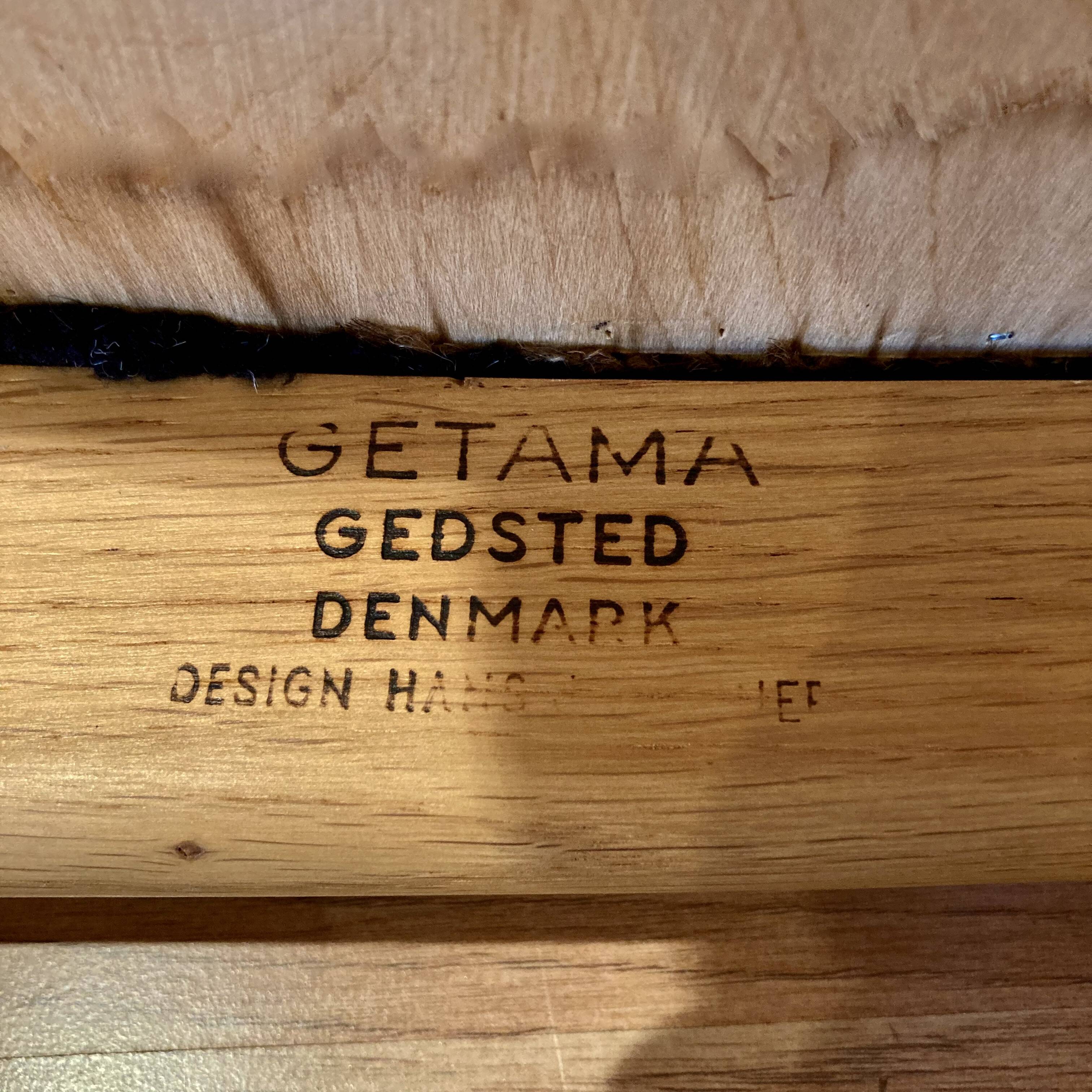 Set of 4 armchairs stamped Hans Wegner "Scandinavian design" 1960.