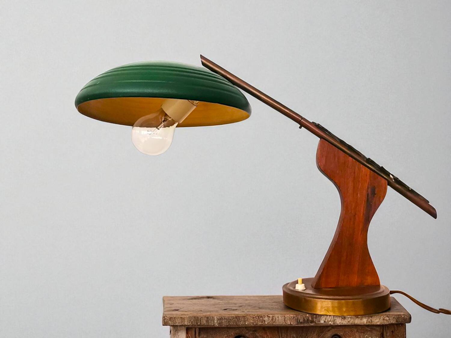 Lampe de bureau en bois, milieu XXème