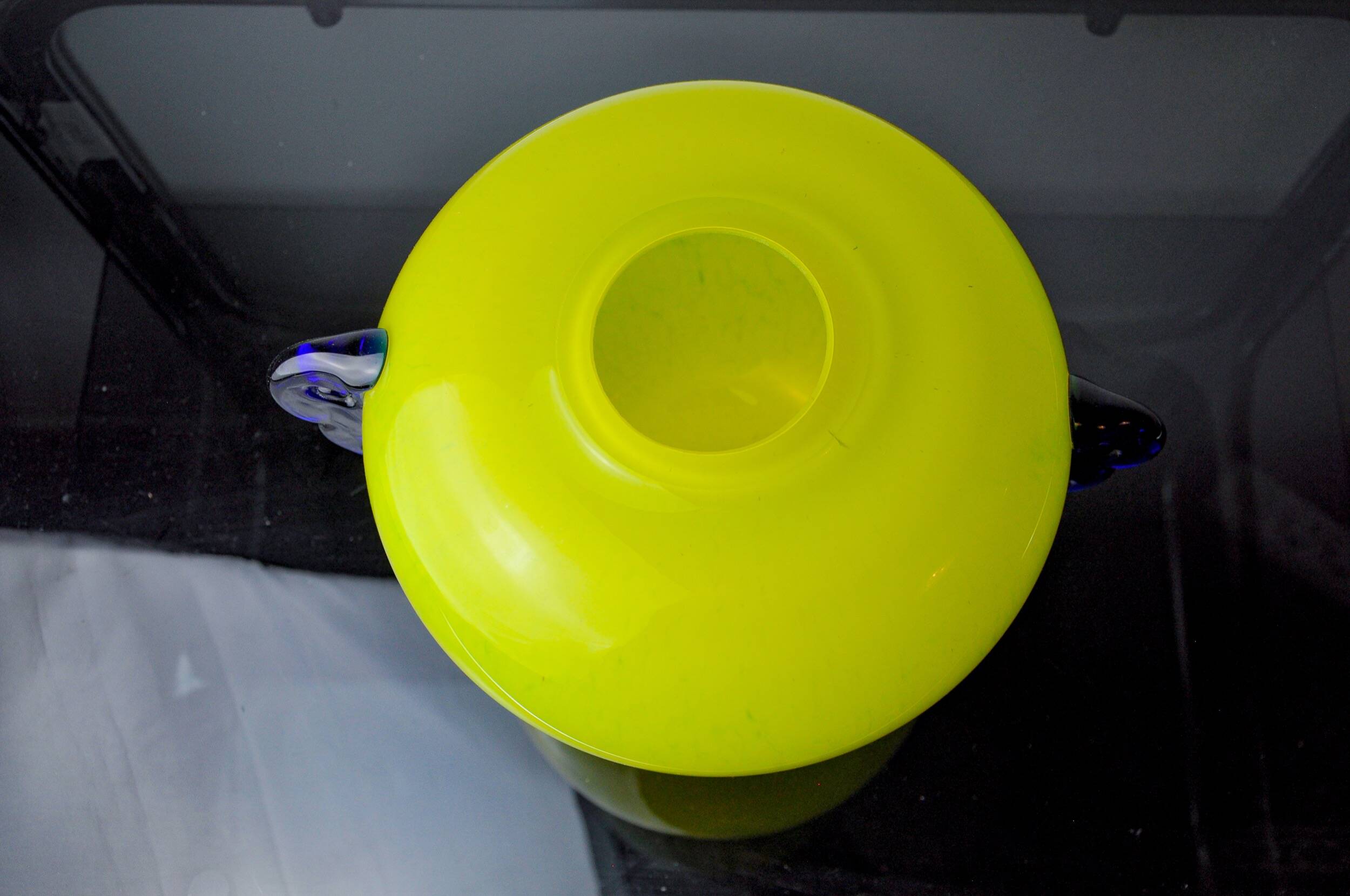 Vase Orecchio en verre de Murano, verre souflé jaune et bleu, Italie, 1970
