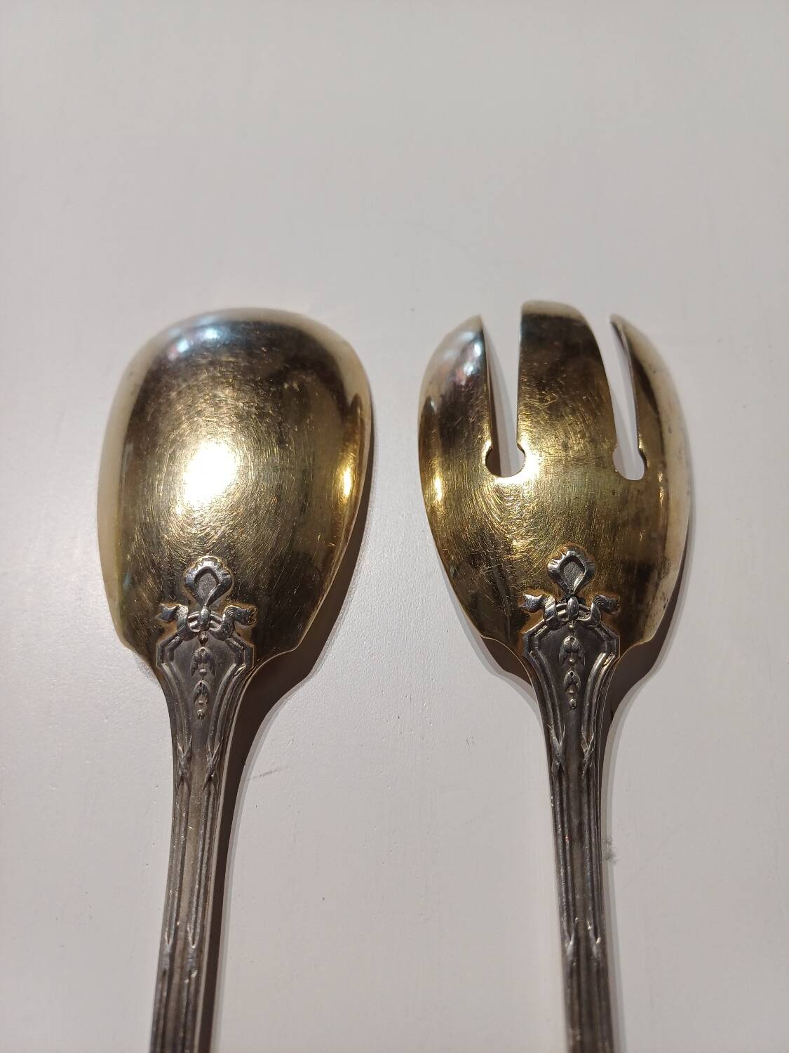 Pair of serving cutlery