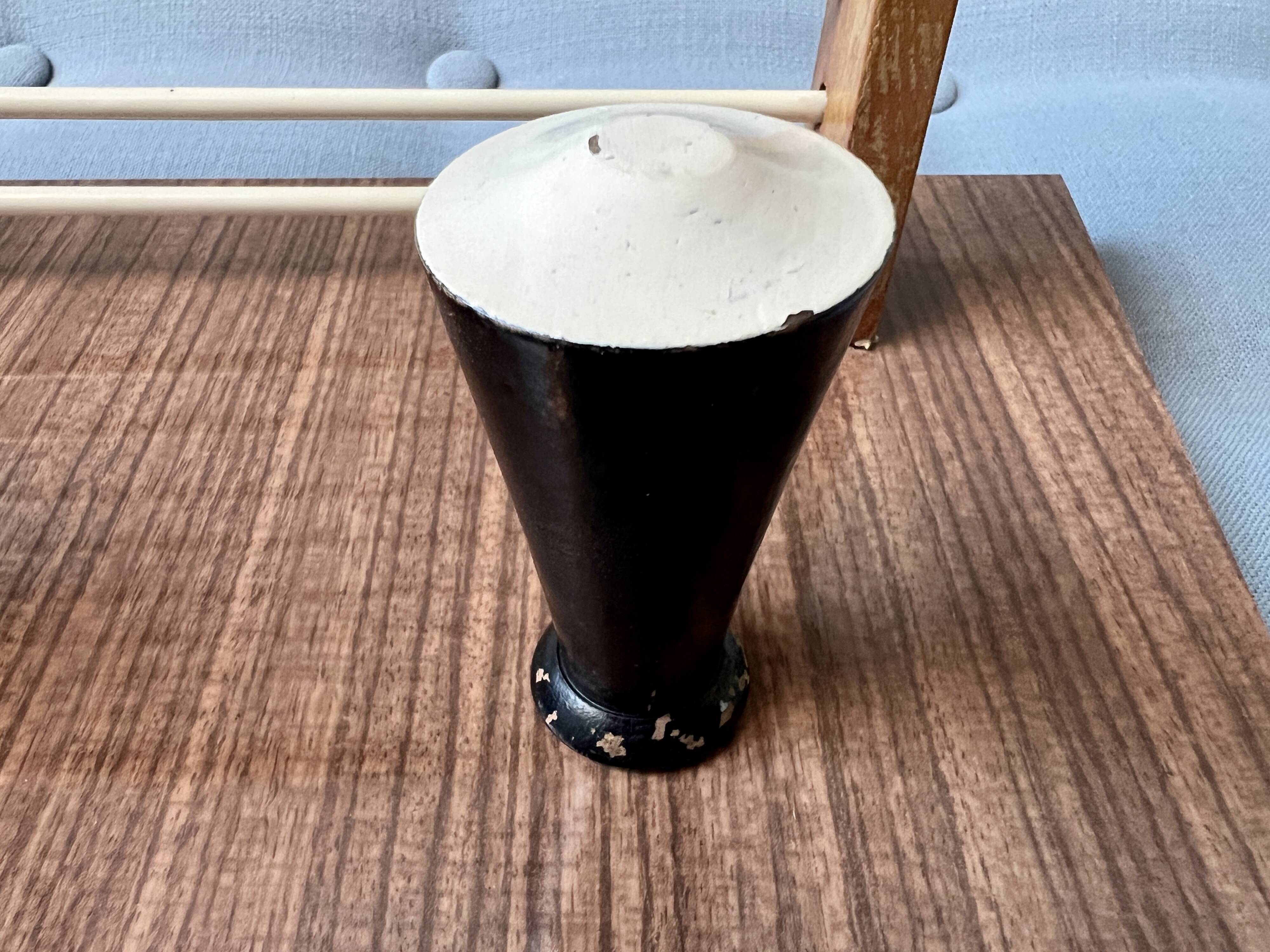 Stylish Mid Century Modern Coat Rack with Wooden Shelves - Charming Vintage Inspired Coat Hanger - S