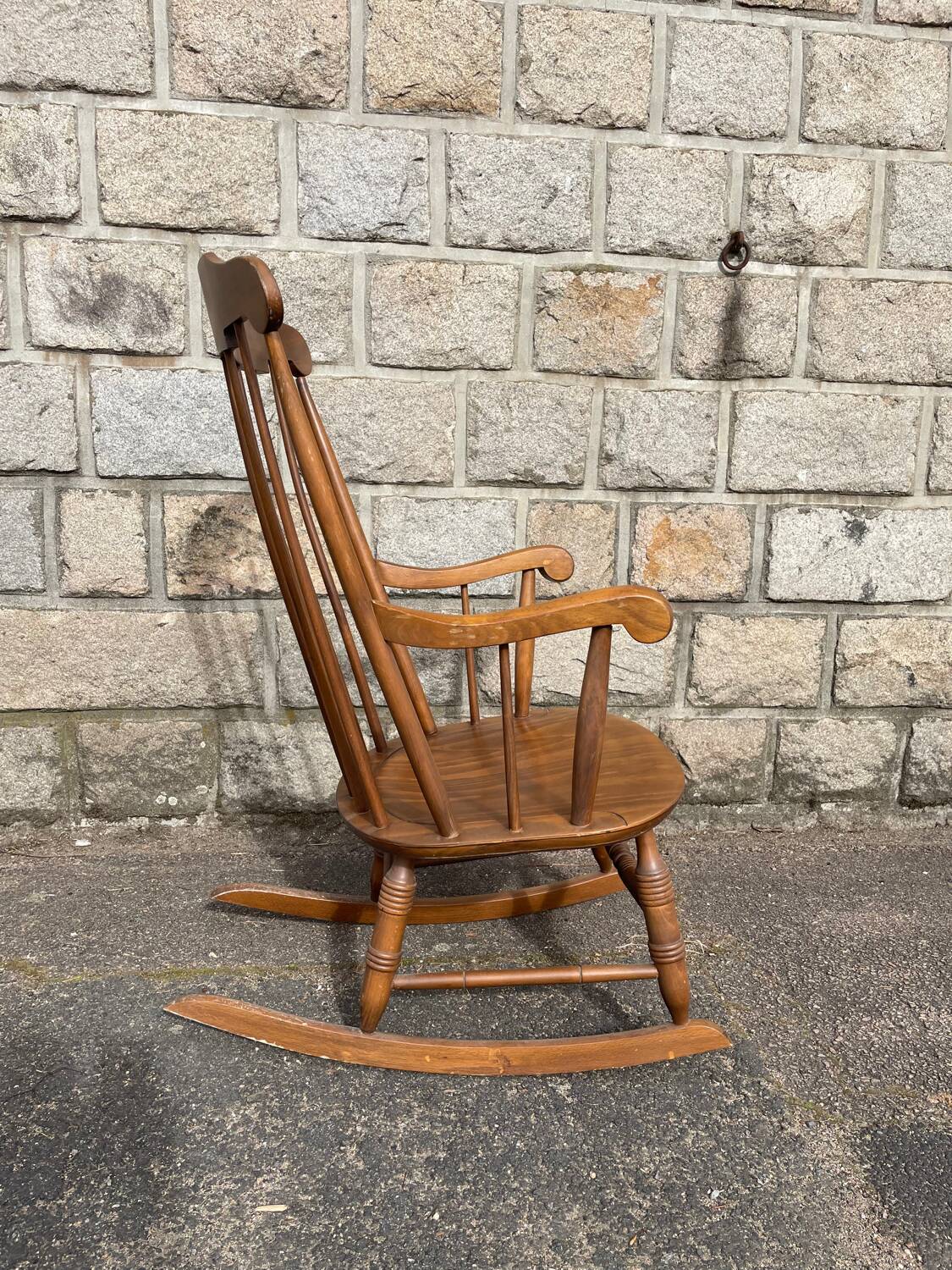Rocking chair