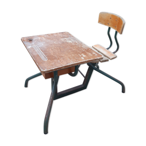 bureau d'écolier ancien