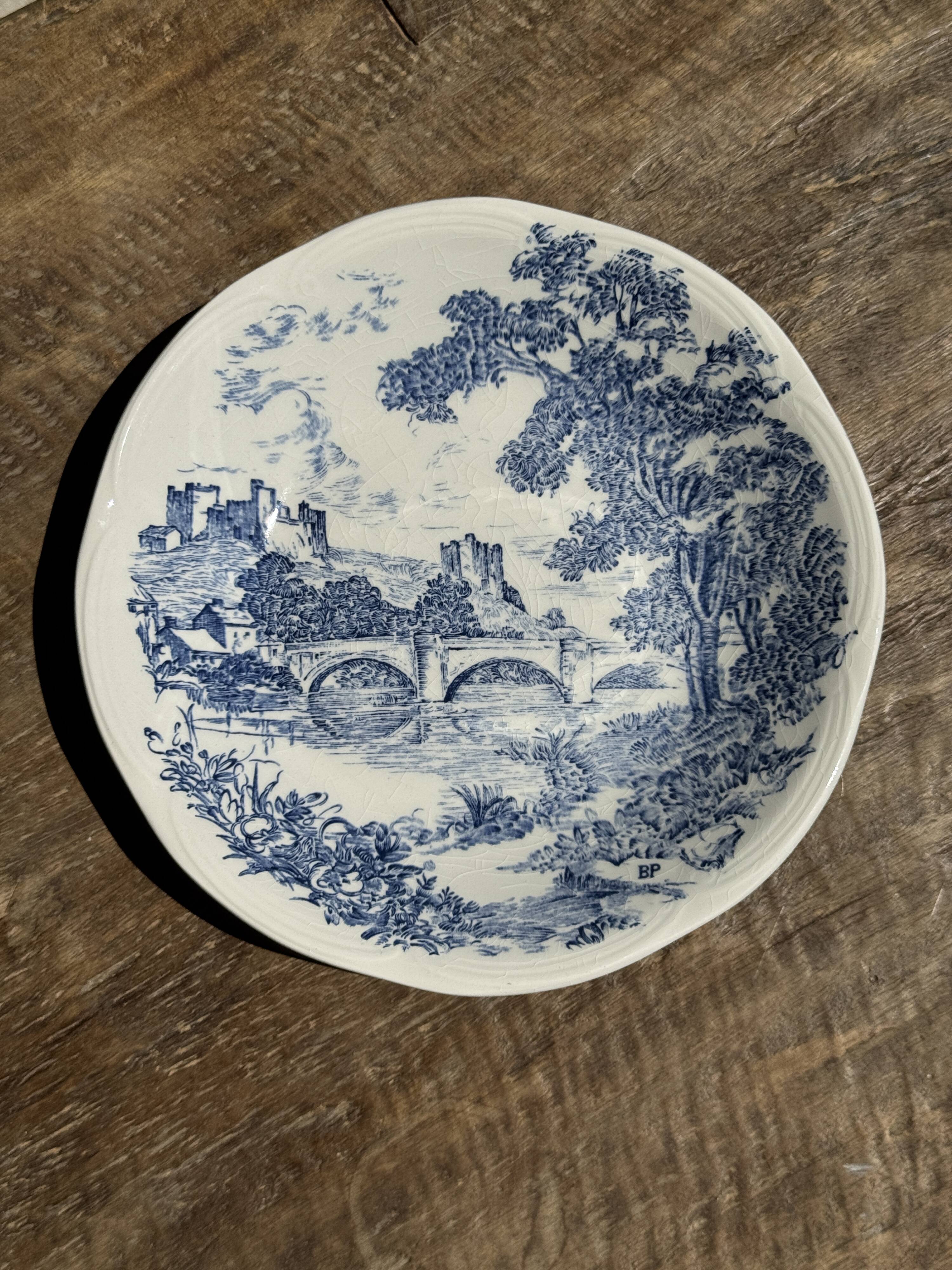 Small deep Gien earthenware plate with blue landscape motif D21.5