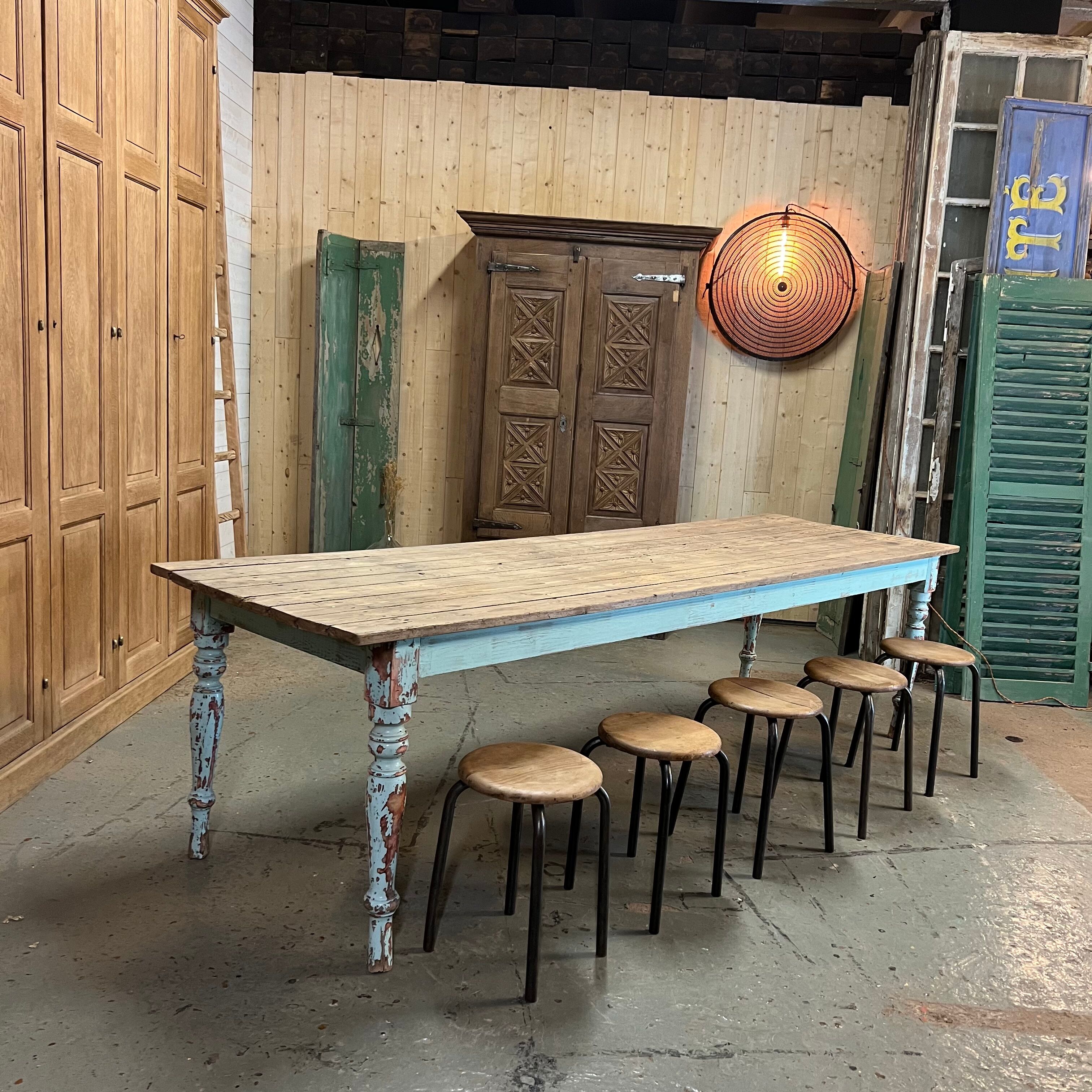 Fir draper table patina mint water