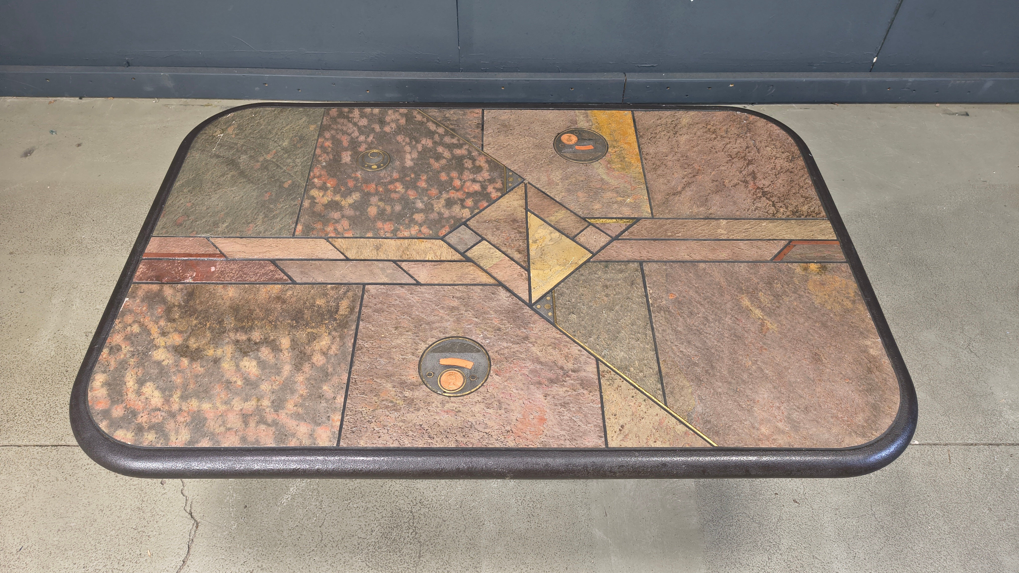 Table basse attribuée à Paul Kingma, années 1980.