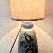 Pied de lampe en grès décor floral bleu nuit