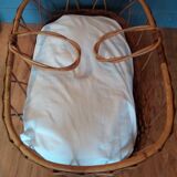 Retro Wicker bassinet