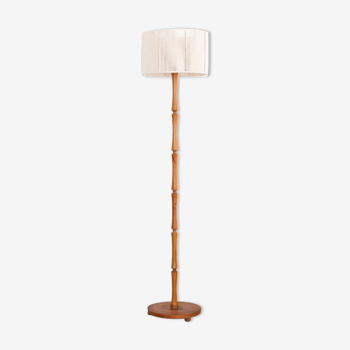 Lampadaire en bois et abat-jour en corde de coton