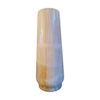 Vase en albâtre