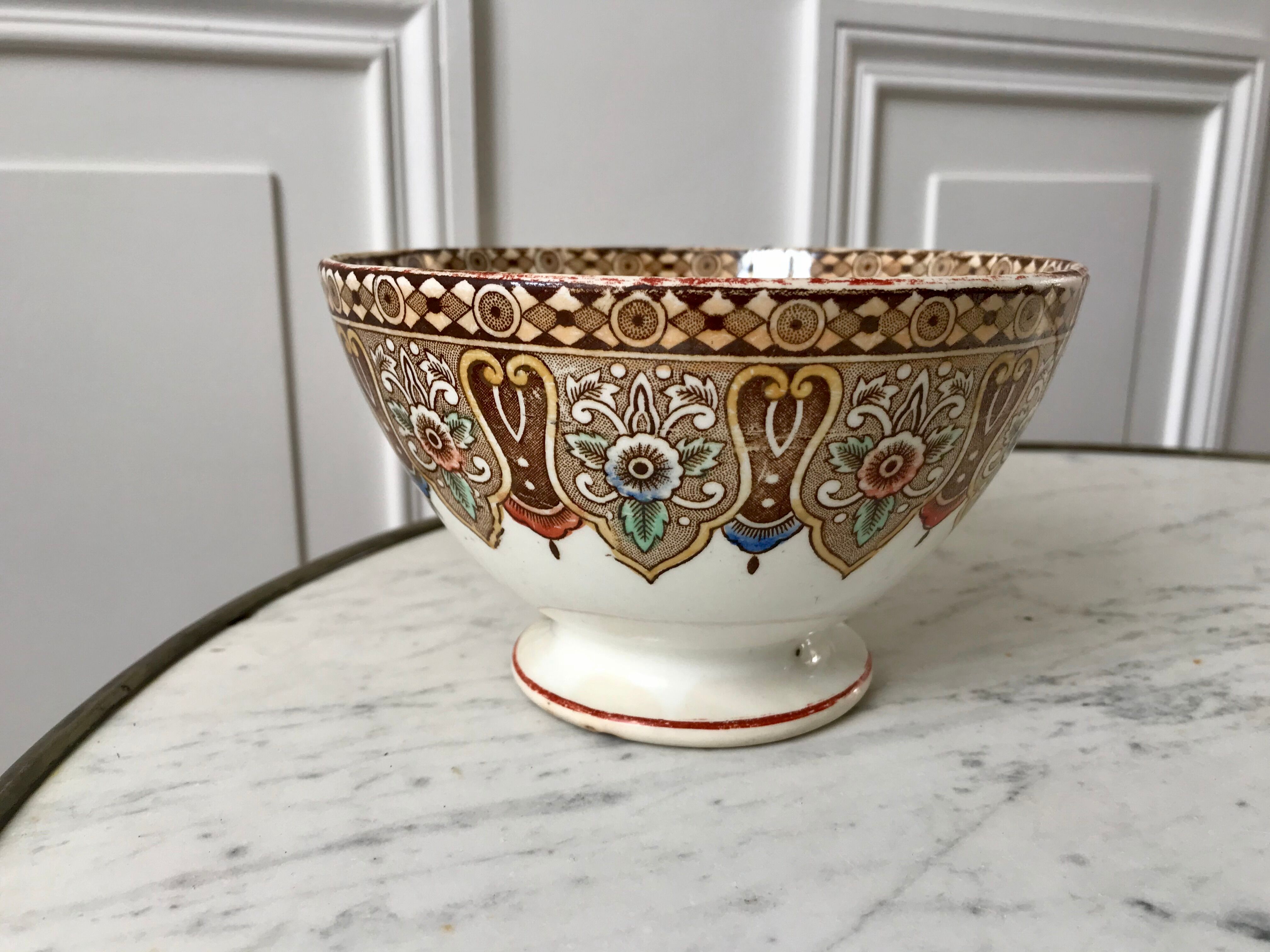 Bowl in iron earth model "persian" late nineteenth